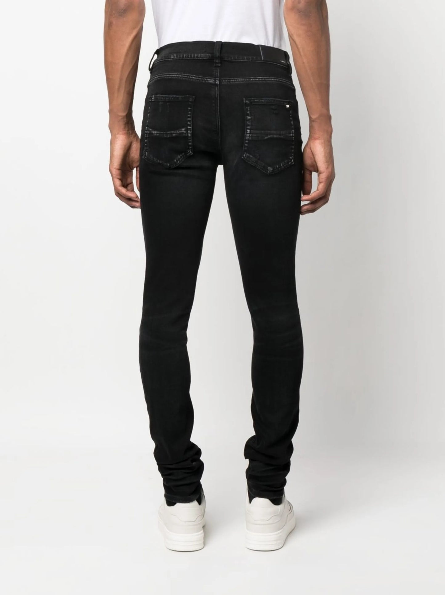 distressed skinny jeans