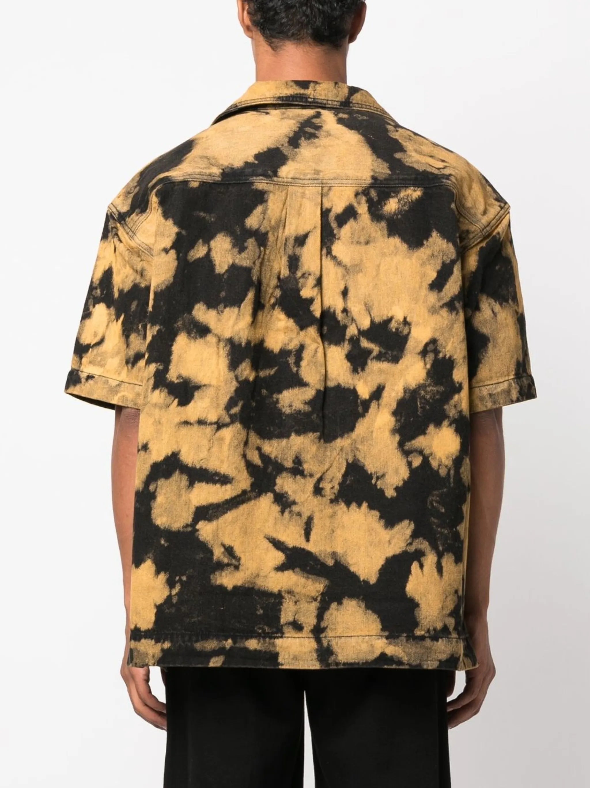 tie-dye short-sleeved shirt