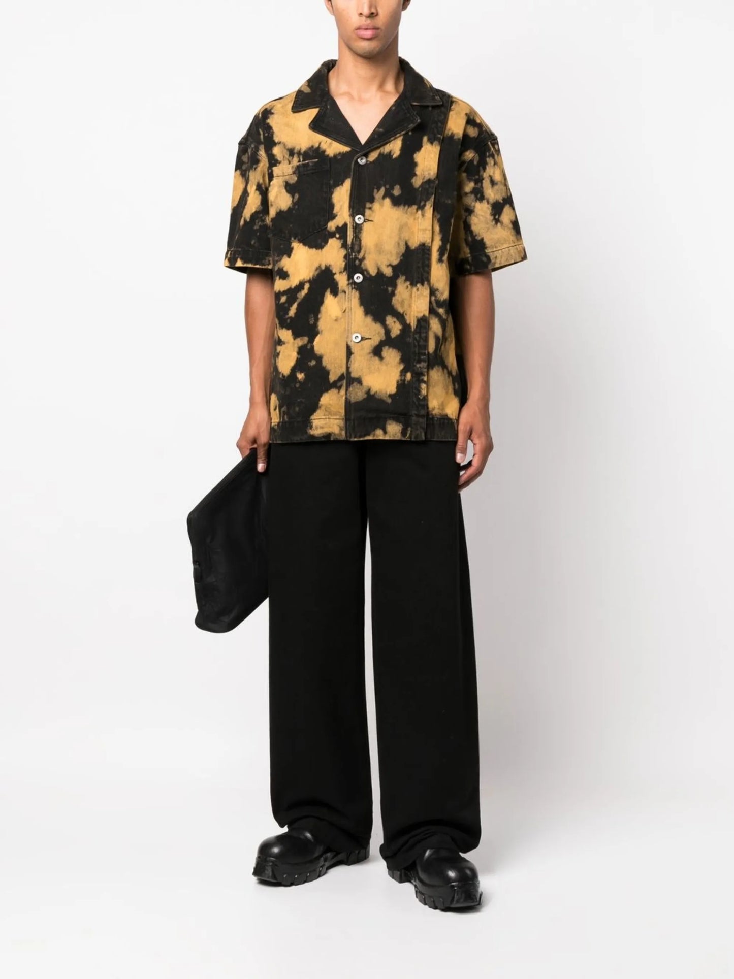 tie-dye short-sleeved shirt