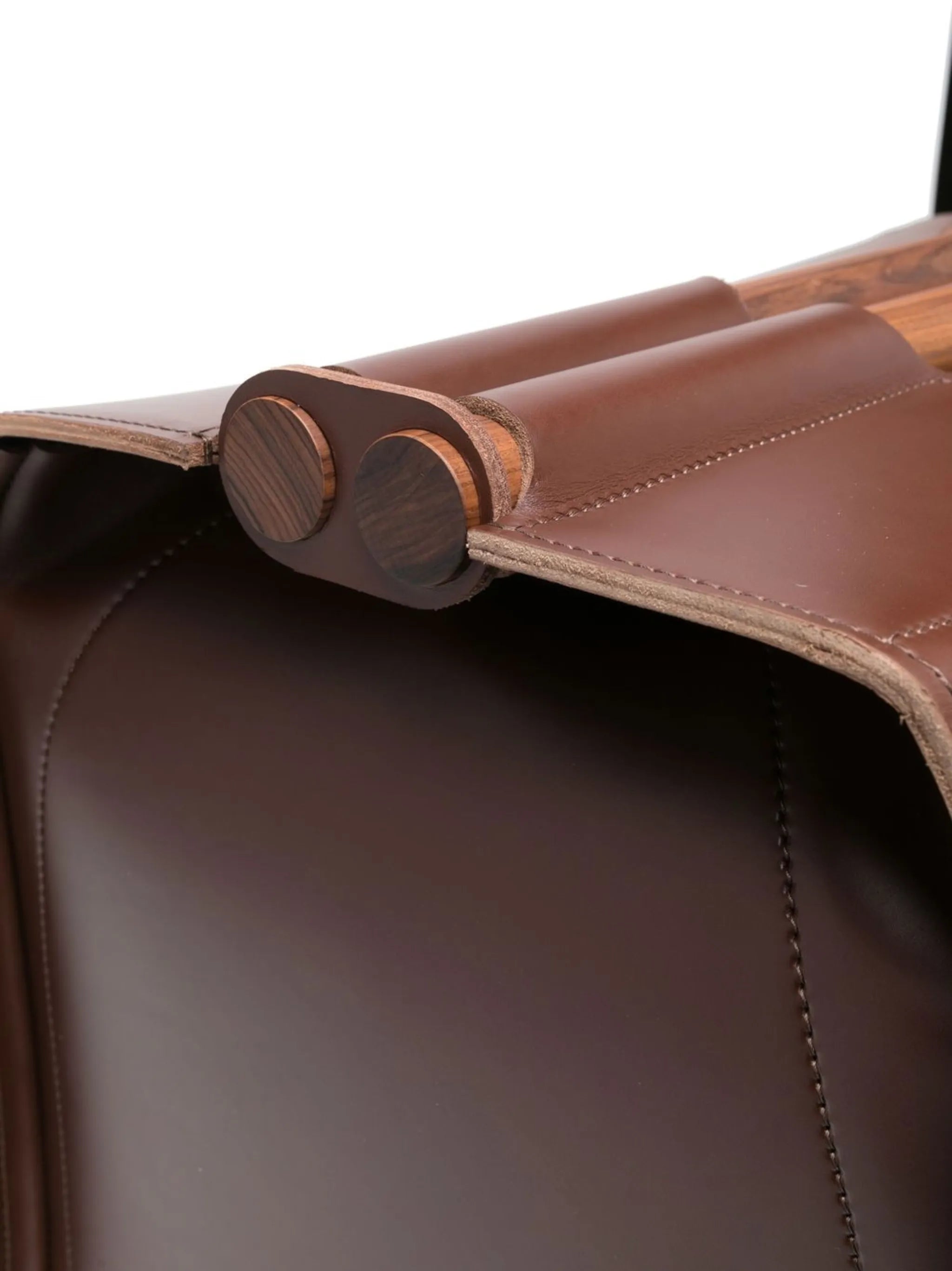 Jota leather storage basket