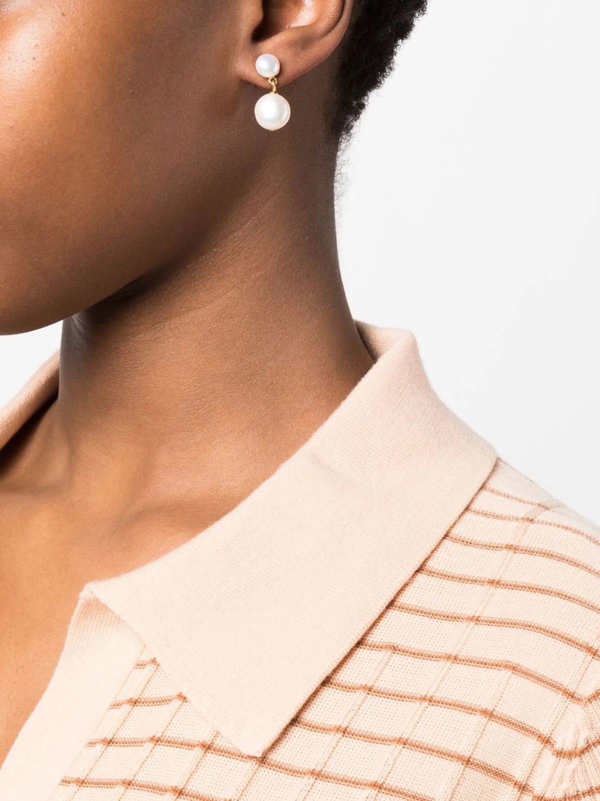 pearl drop stud earring