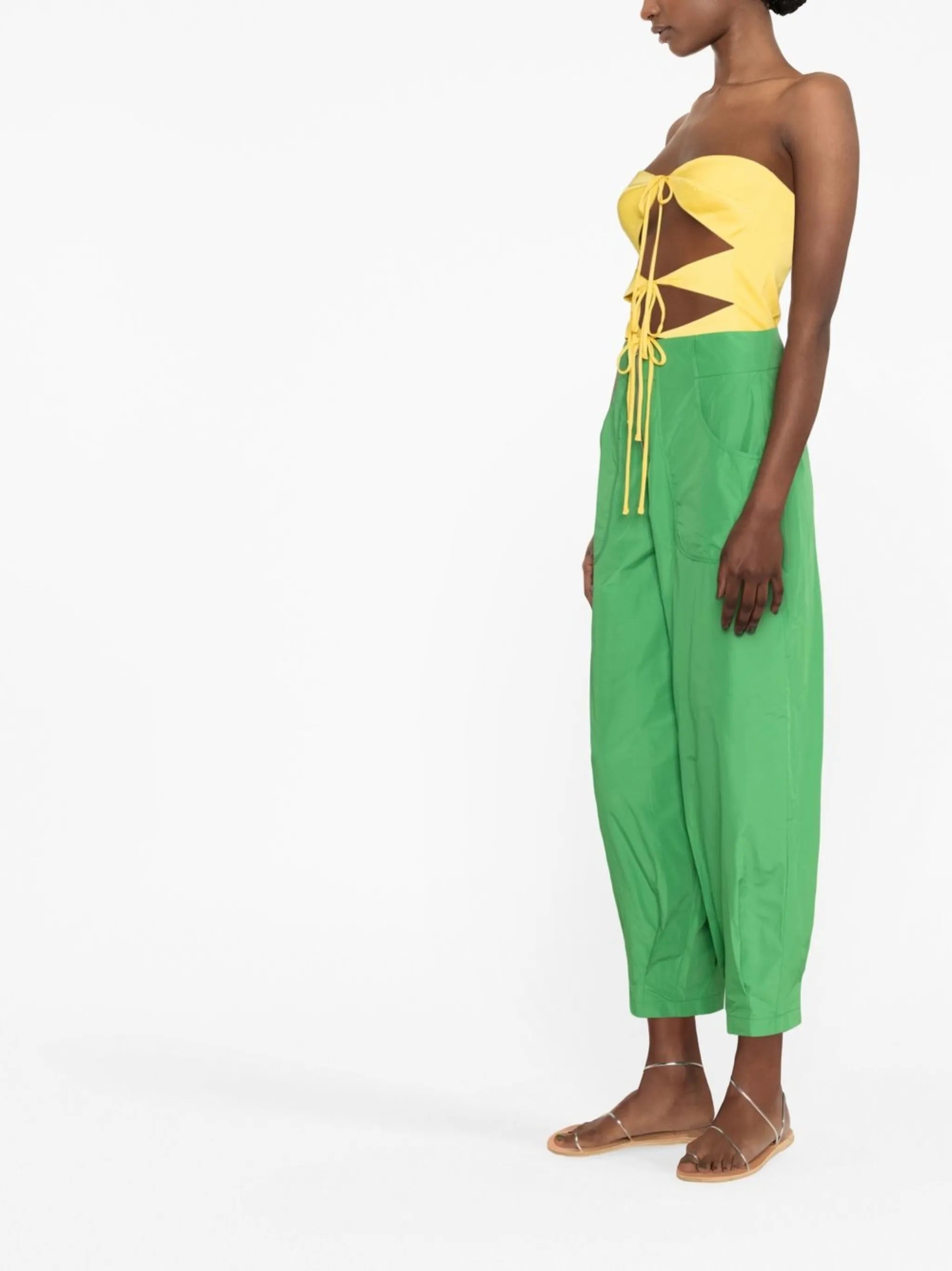 large-pocket tapered trousers
