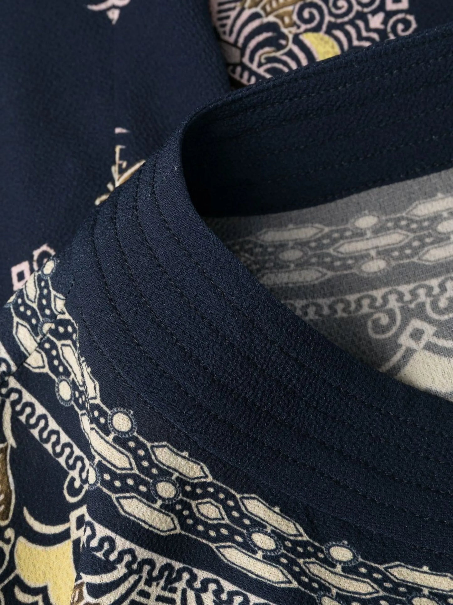 embroidered-design long-sleeve dress