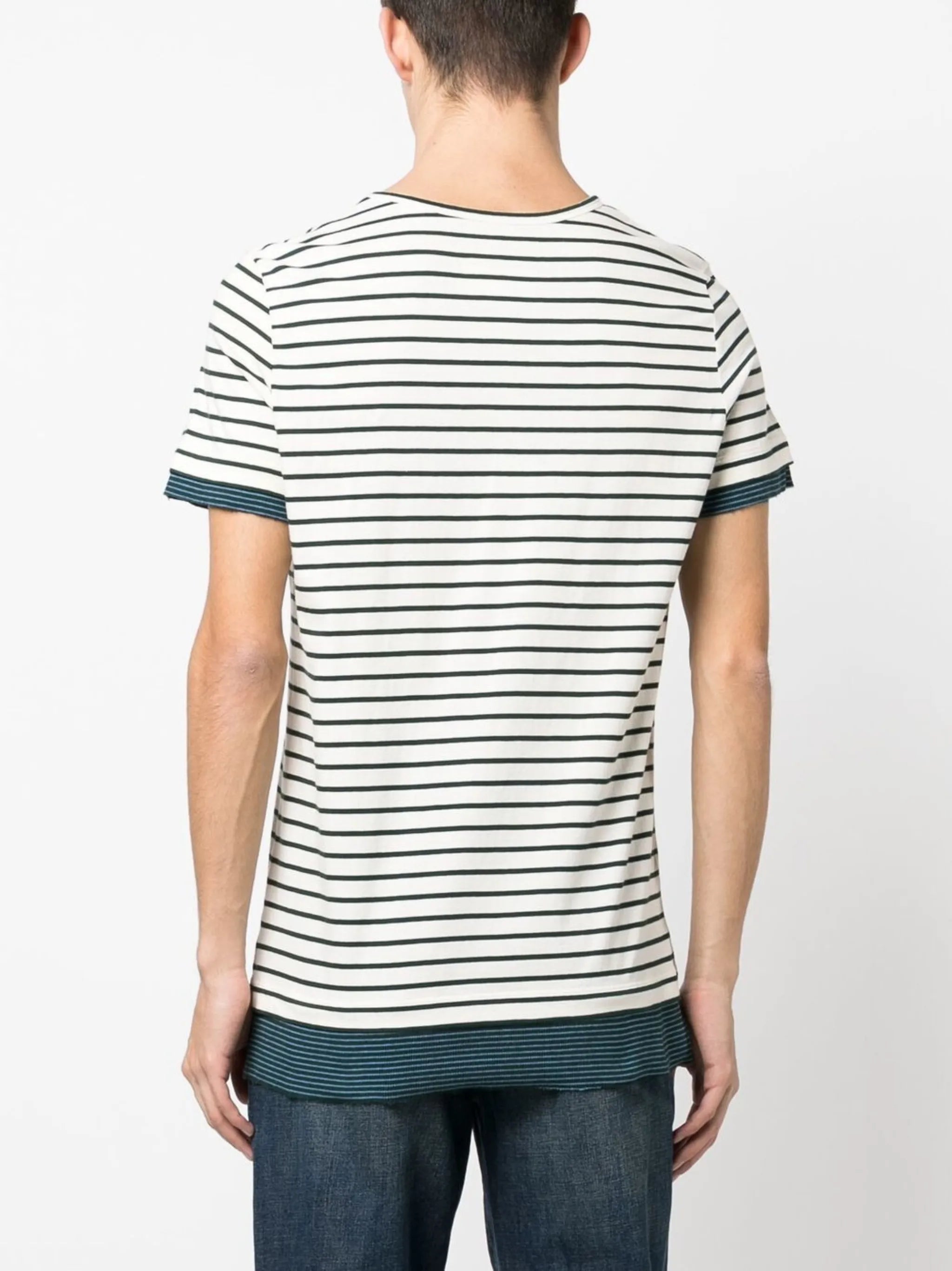 short-sleeved striped T-shirt