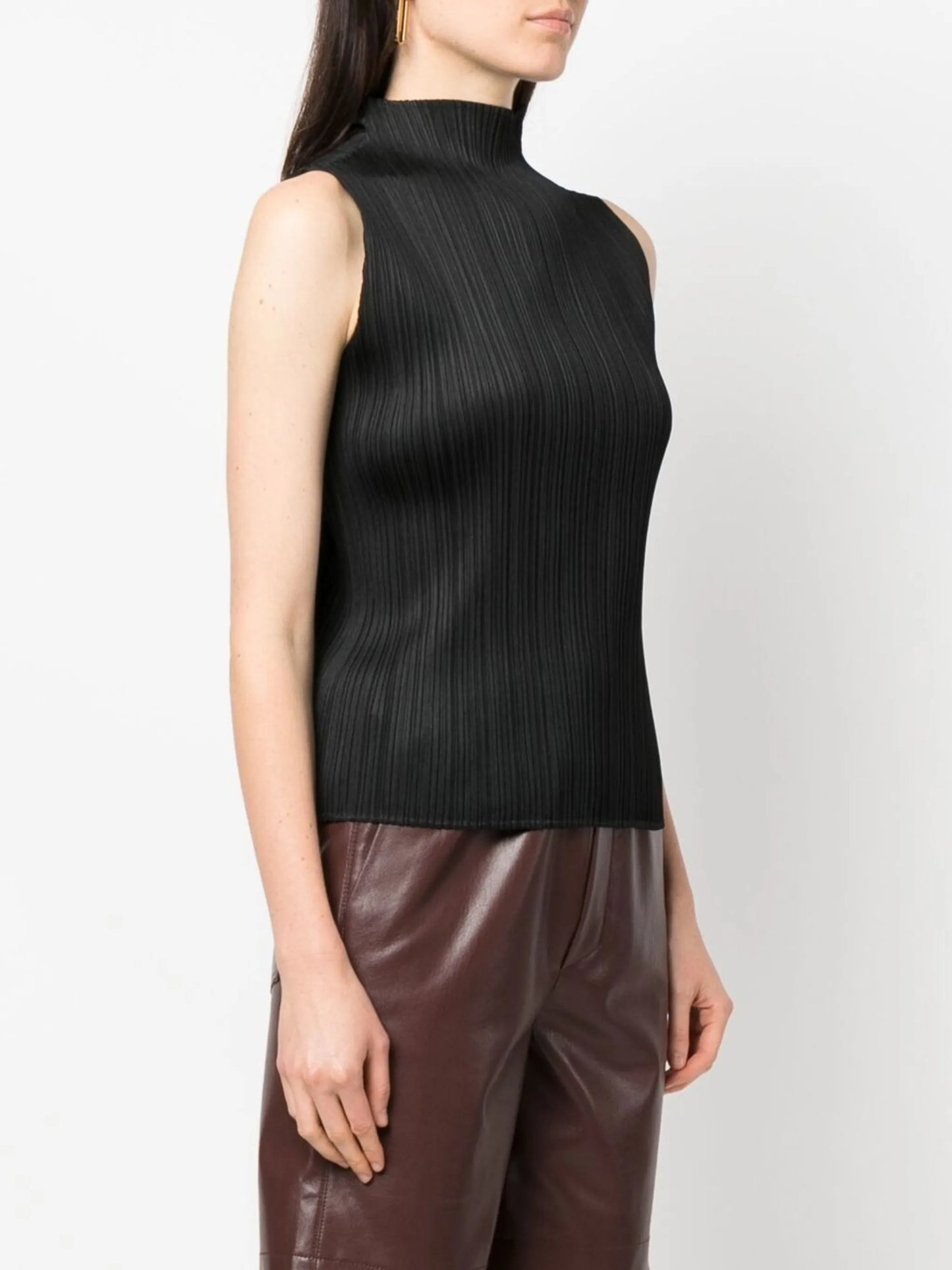 plisse sleeveless top