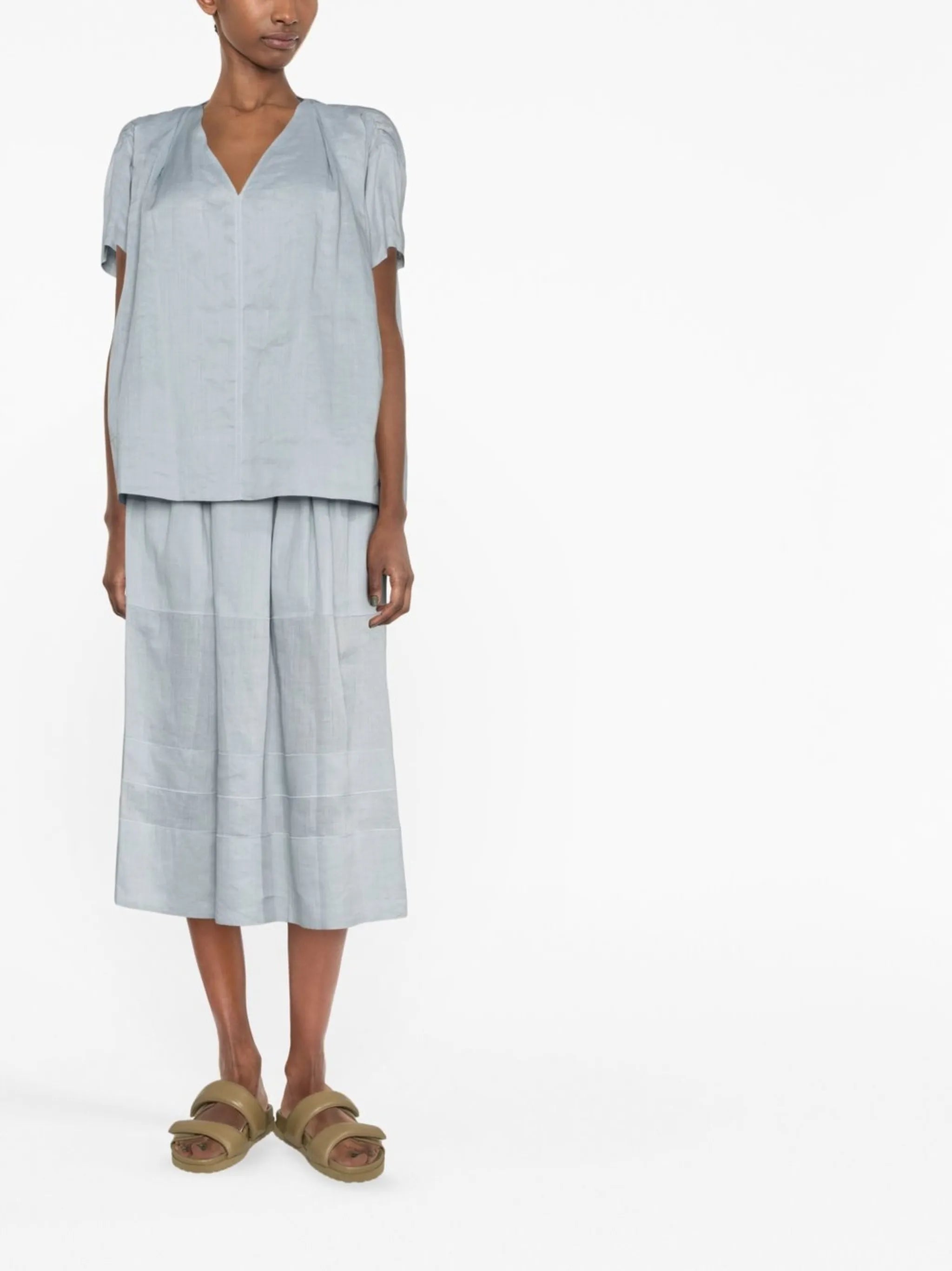 V-neck short-sleeved top