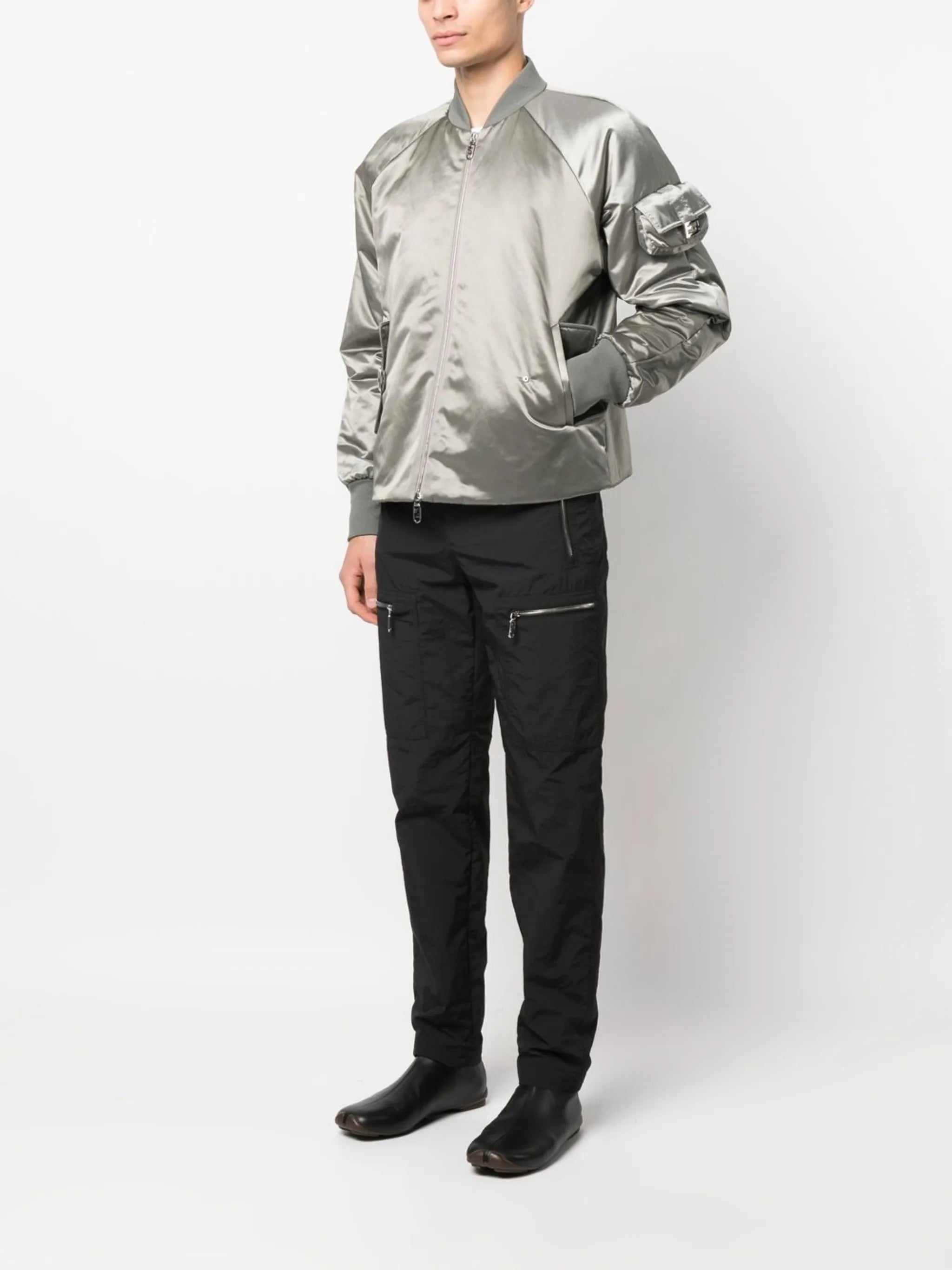 zip-pockets slim trousers