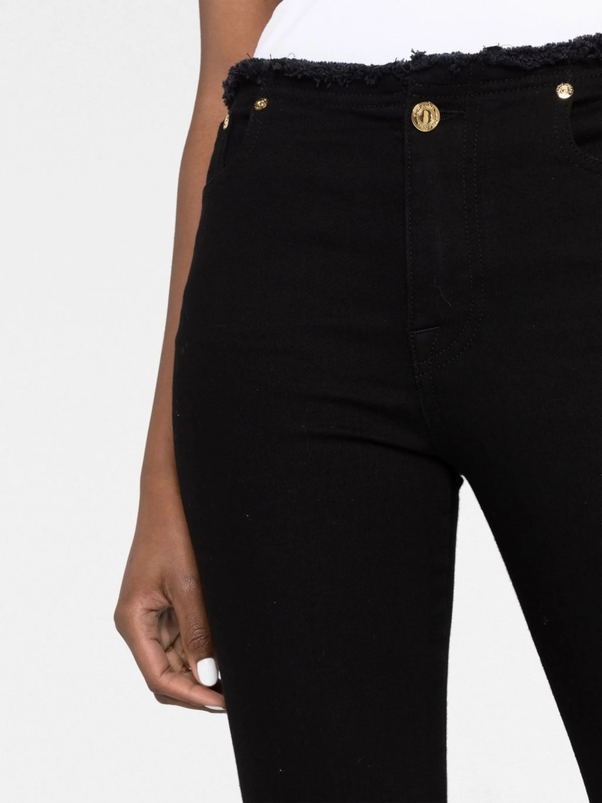 Comfort frayed-hem skinny jeans