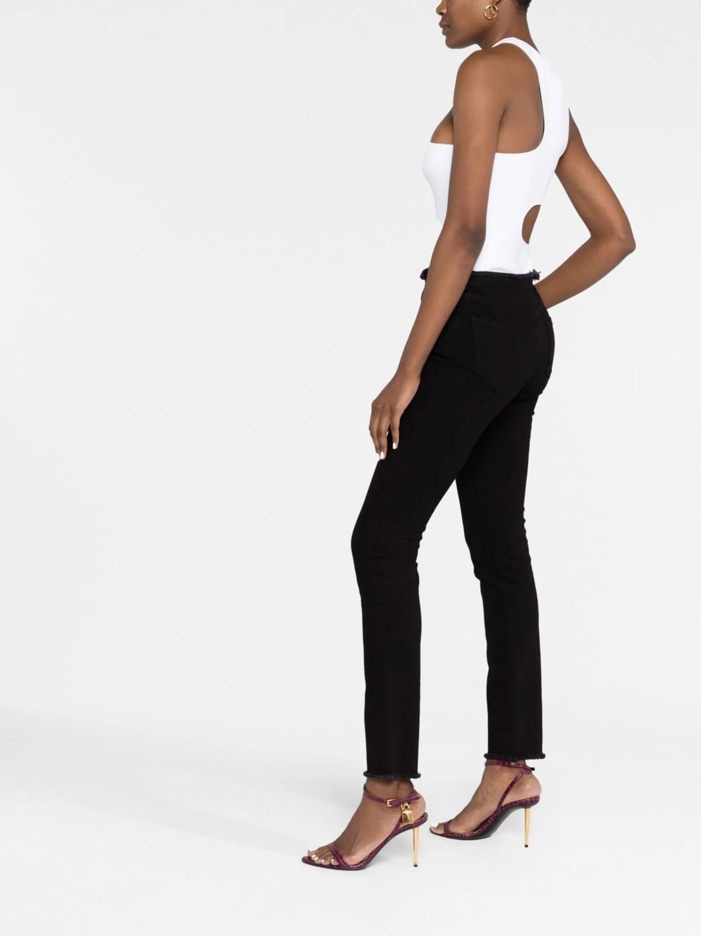 Comfort frayed-hem skinny jeans