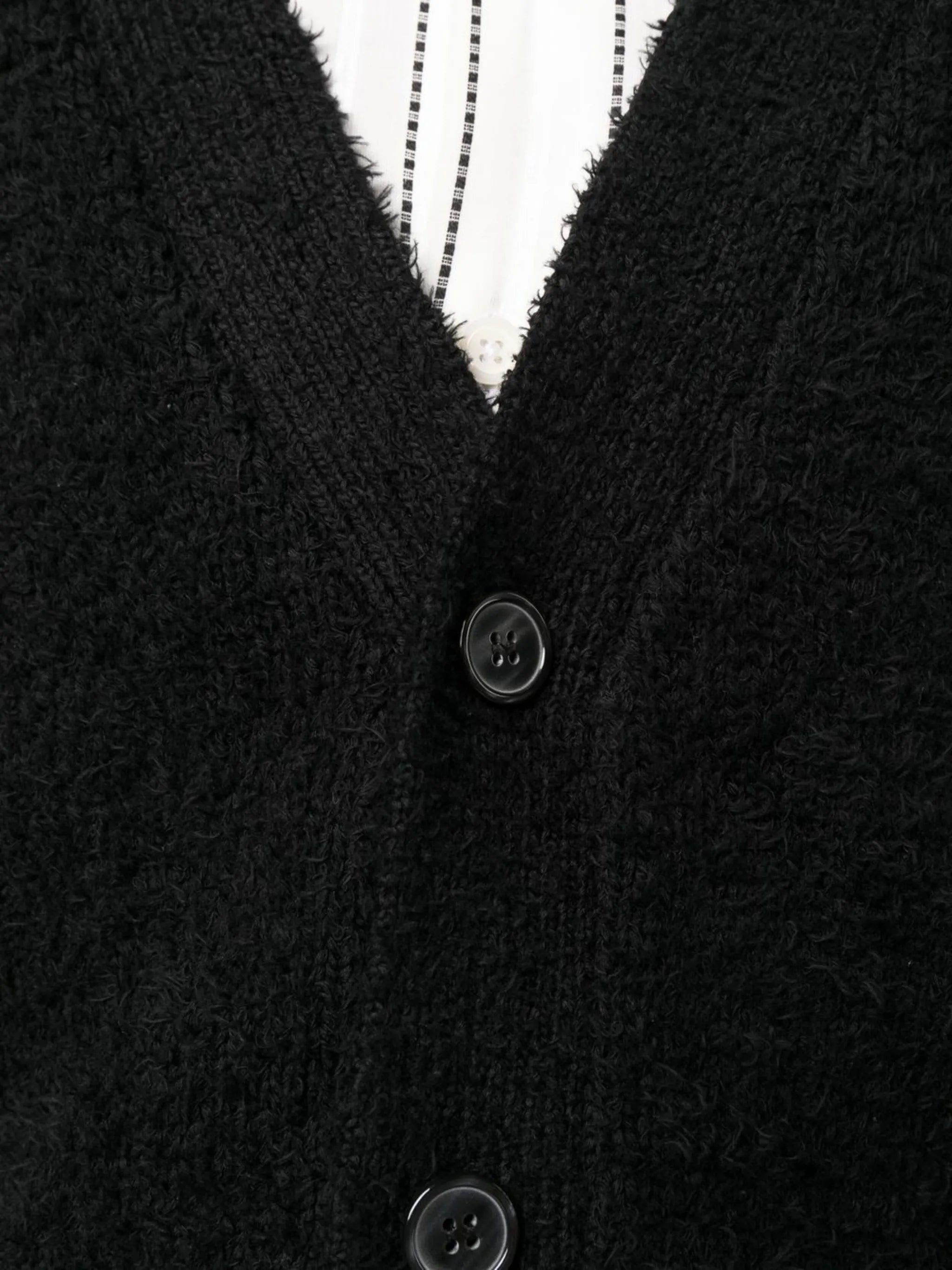 long-sleeved knitted cardigan