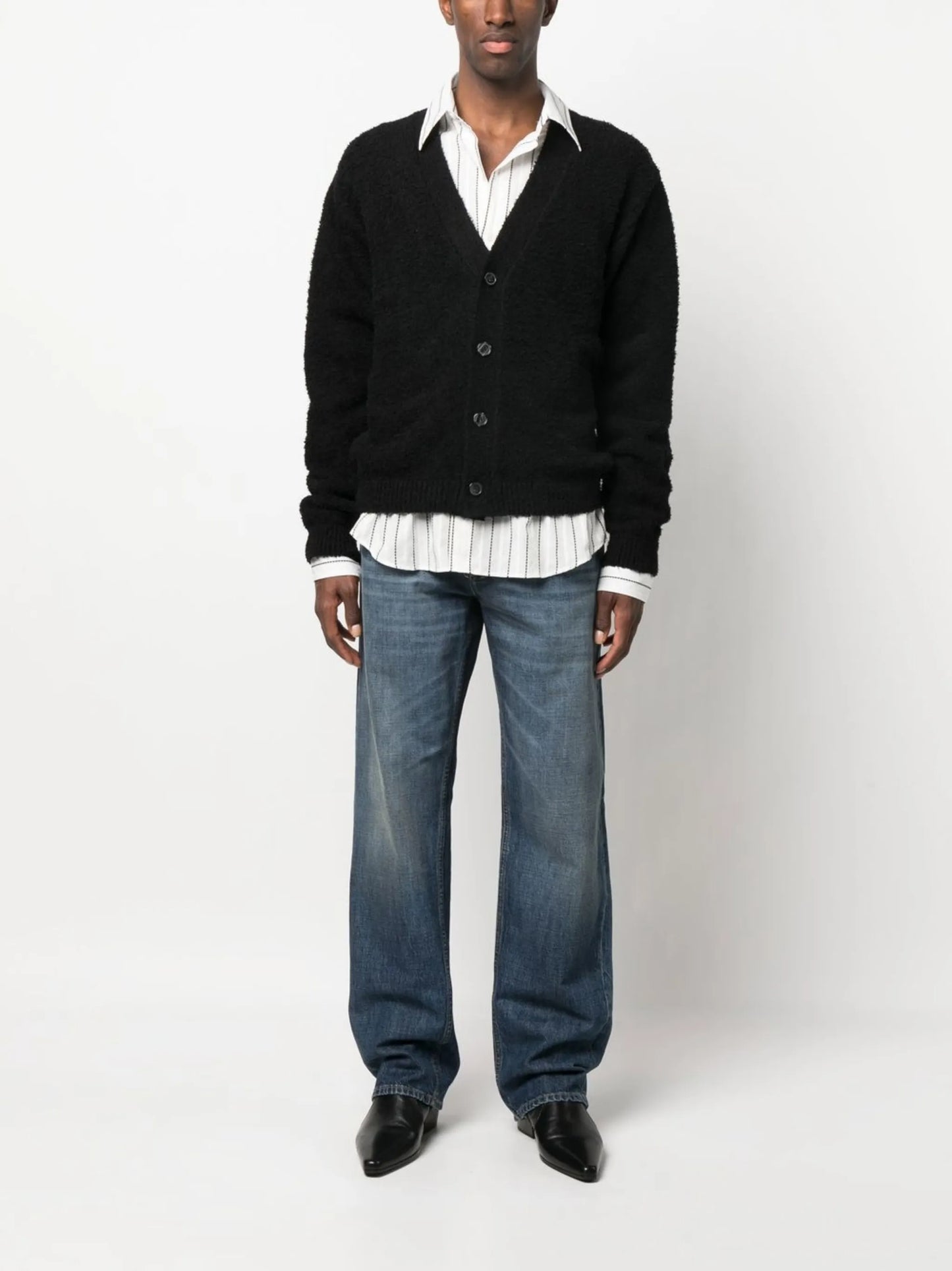long-sleeved knitted cardigan