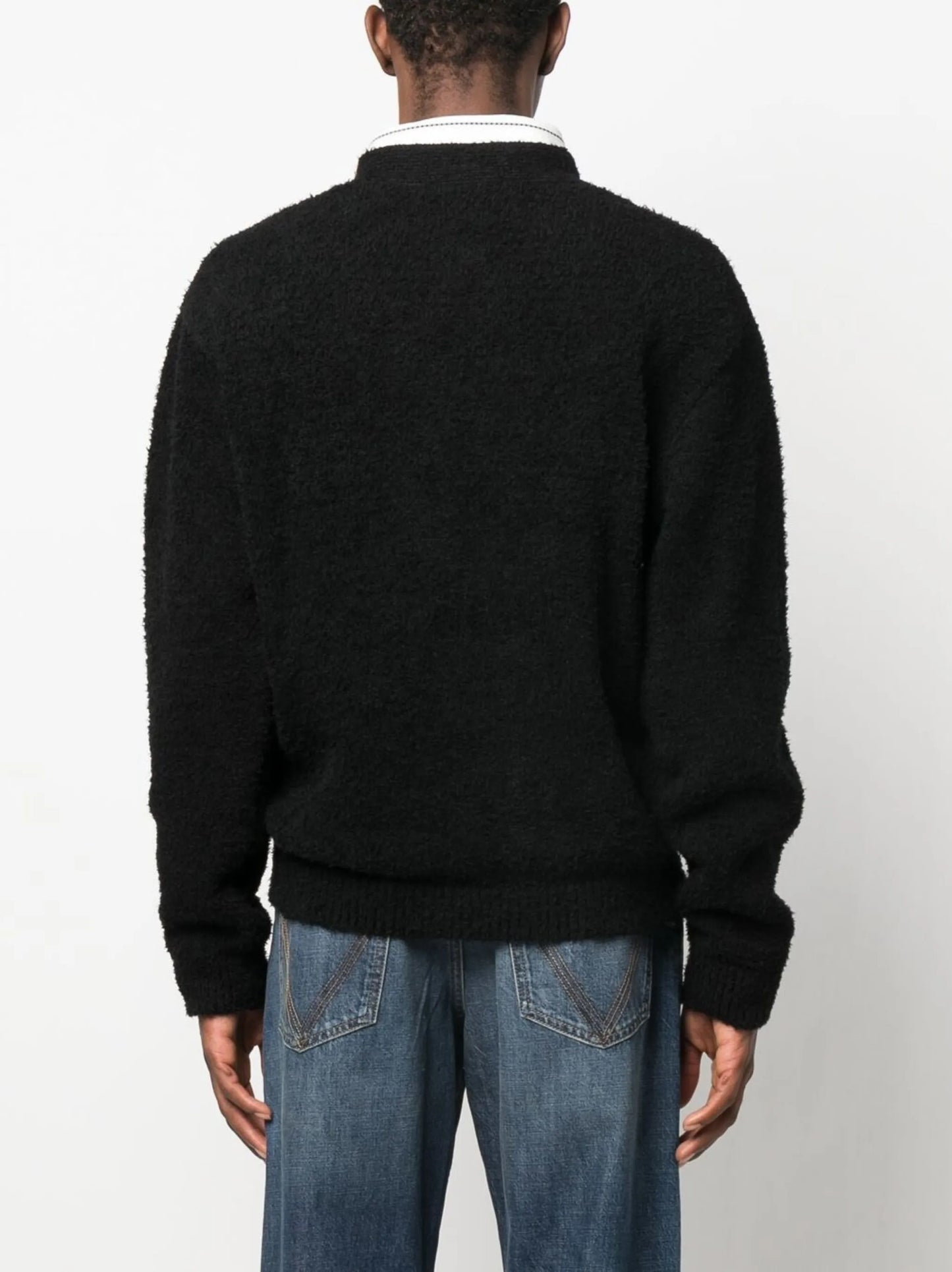 long-sleeved knitted cardigan