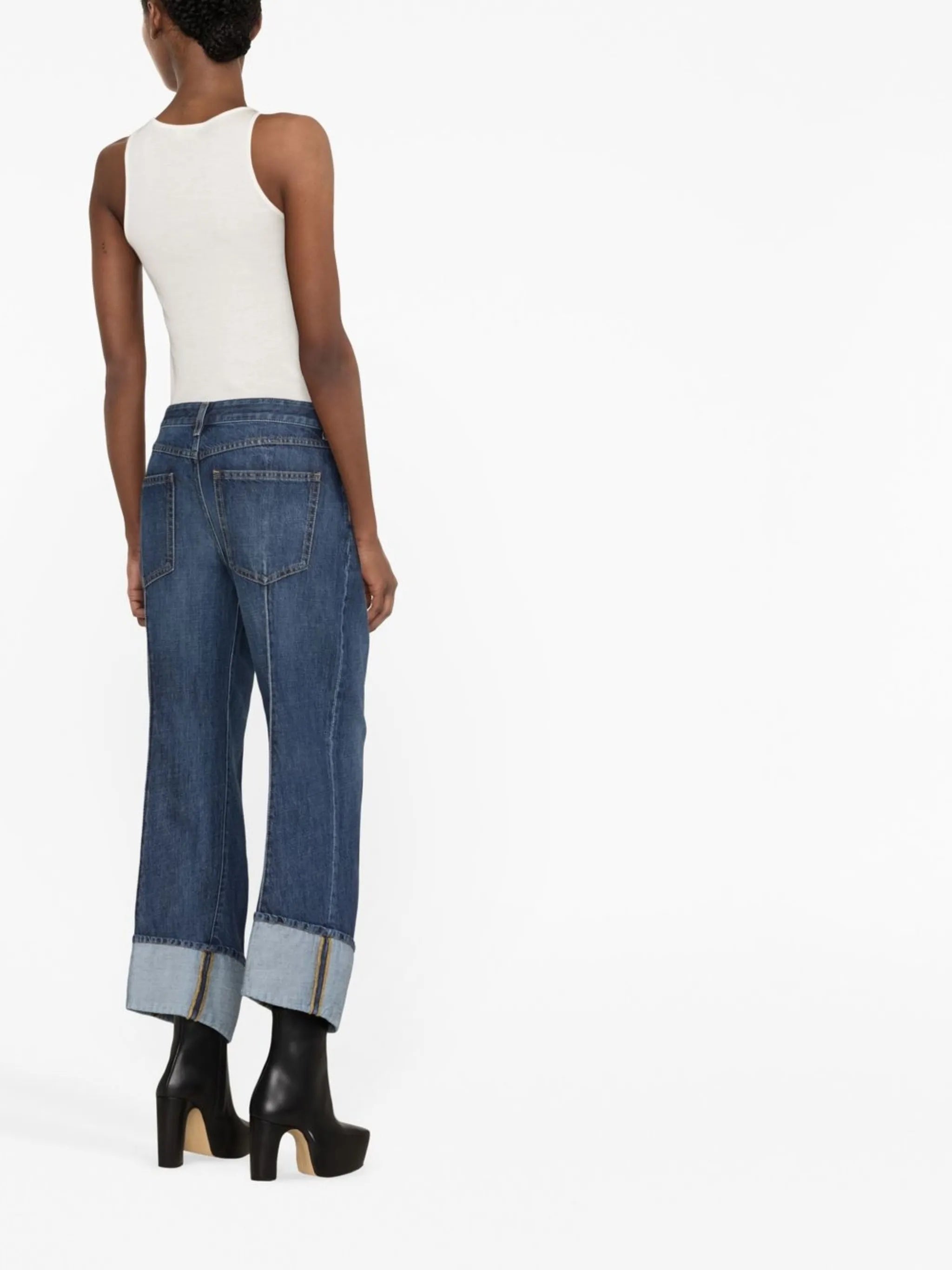 cropped curved seam jeans