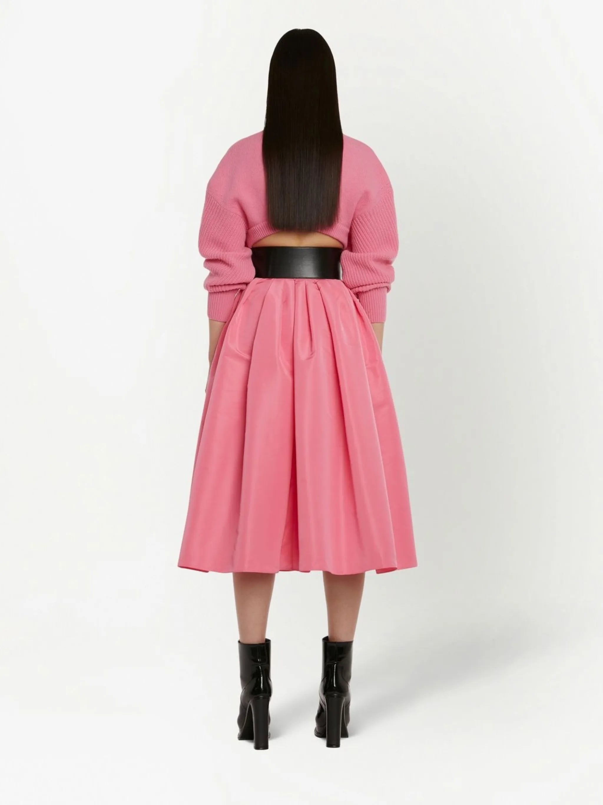 high-waisted full skirt