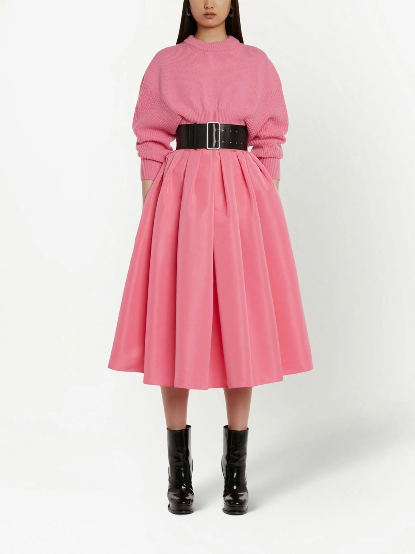 high-waisted full skirt