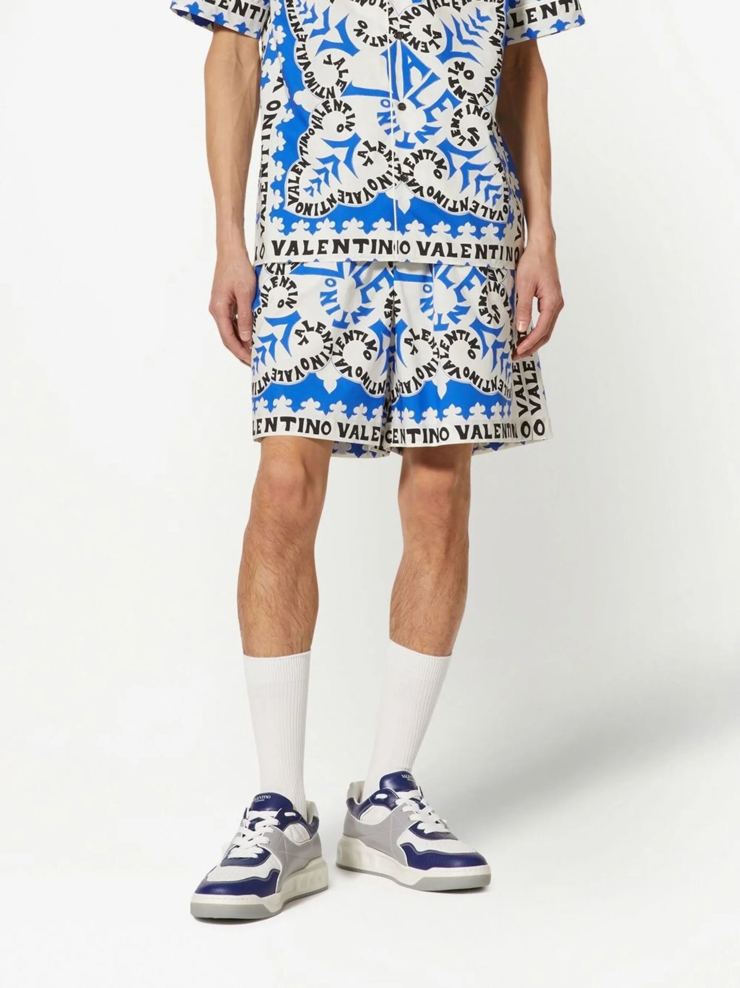 elasticated waist shorts