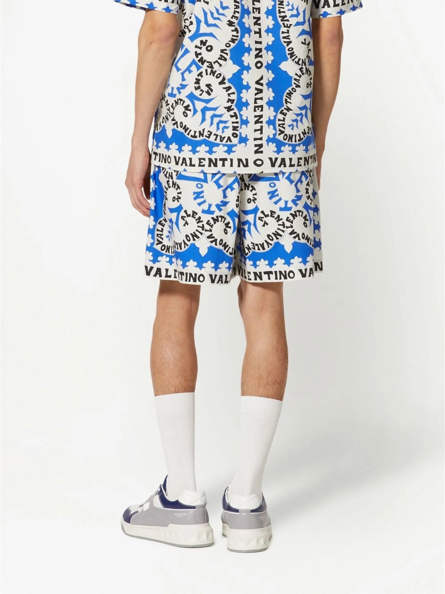 elasticated waist shorts