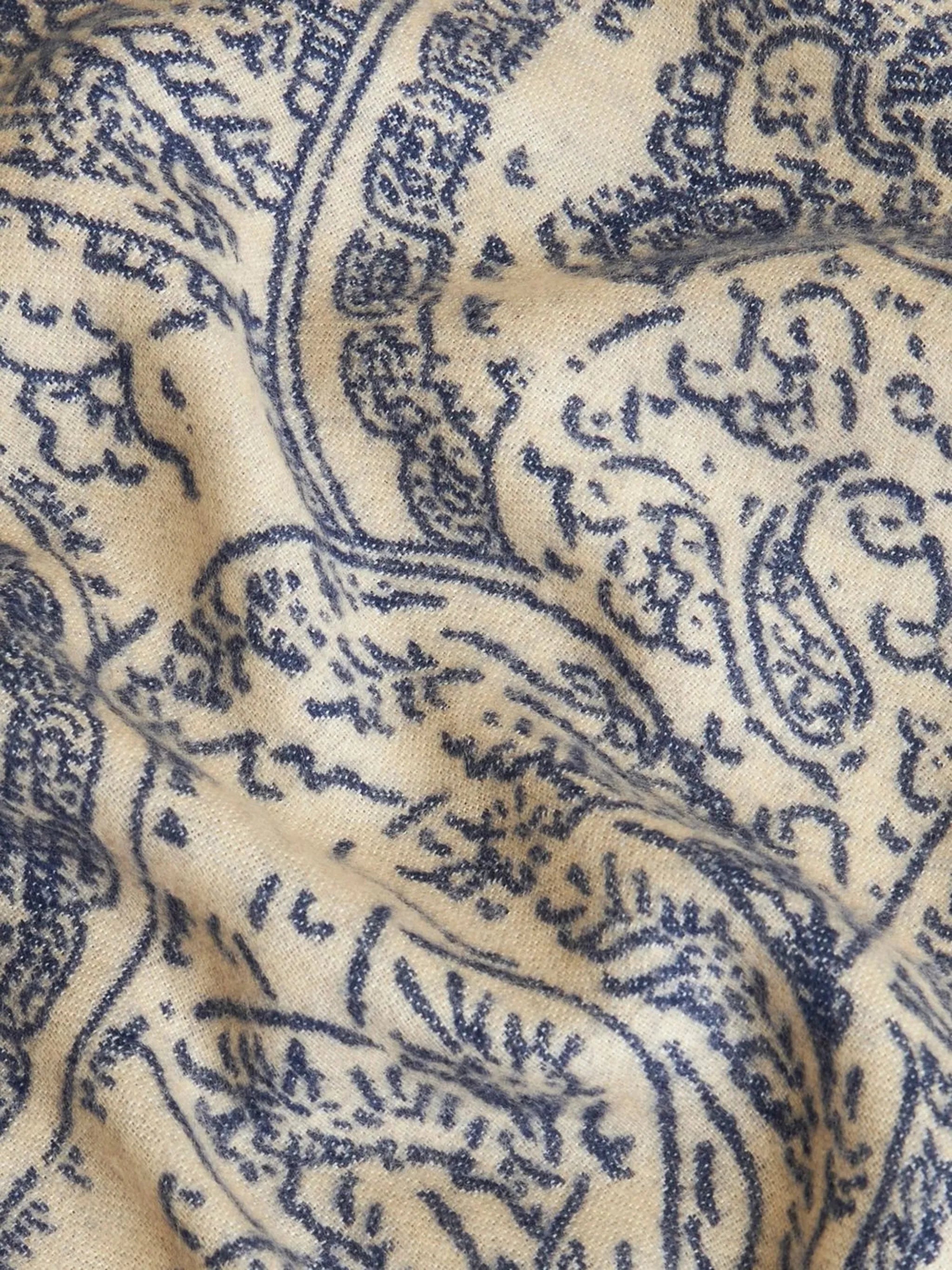 paisley-print handkerchief hem cape