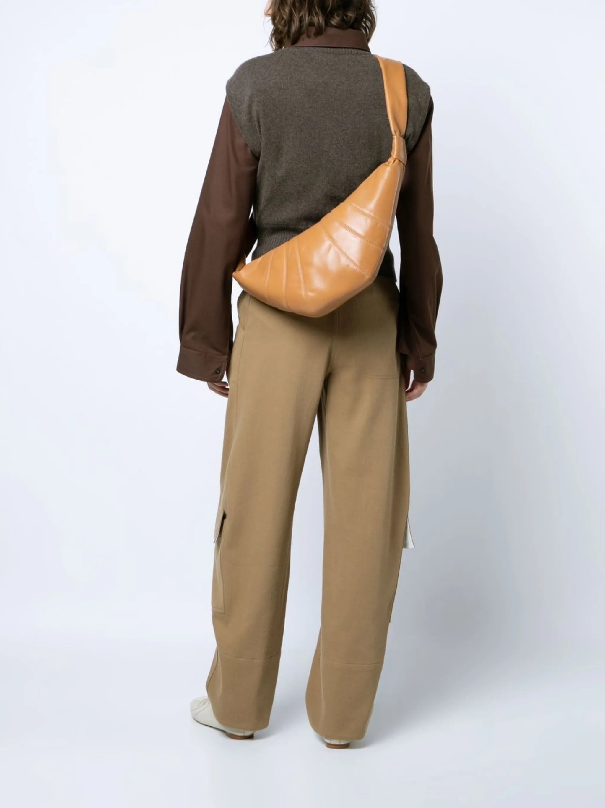 Croissant leather crossbody bag
