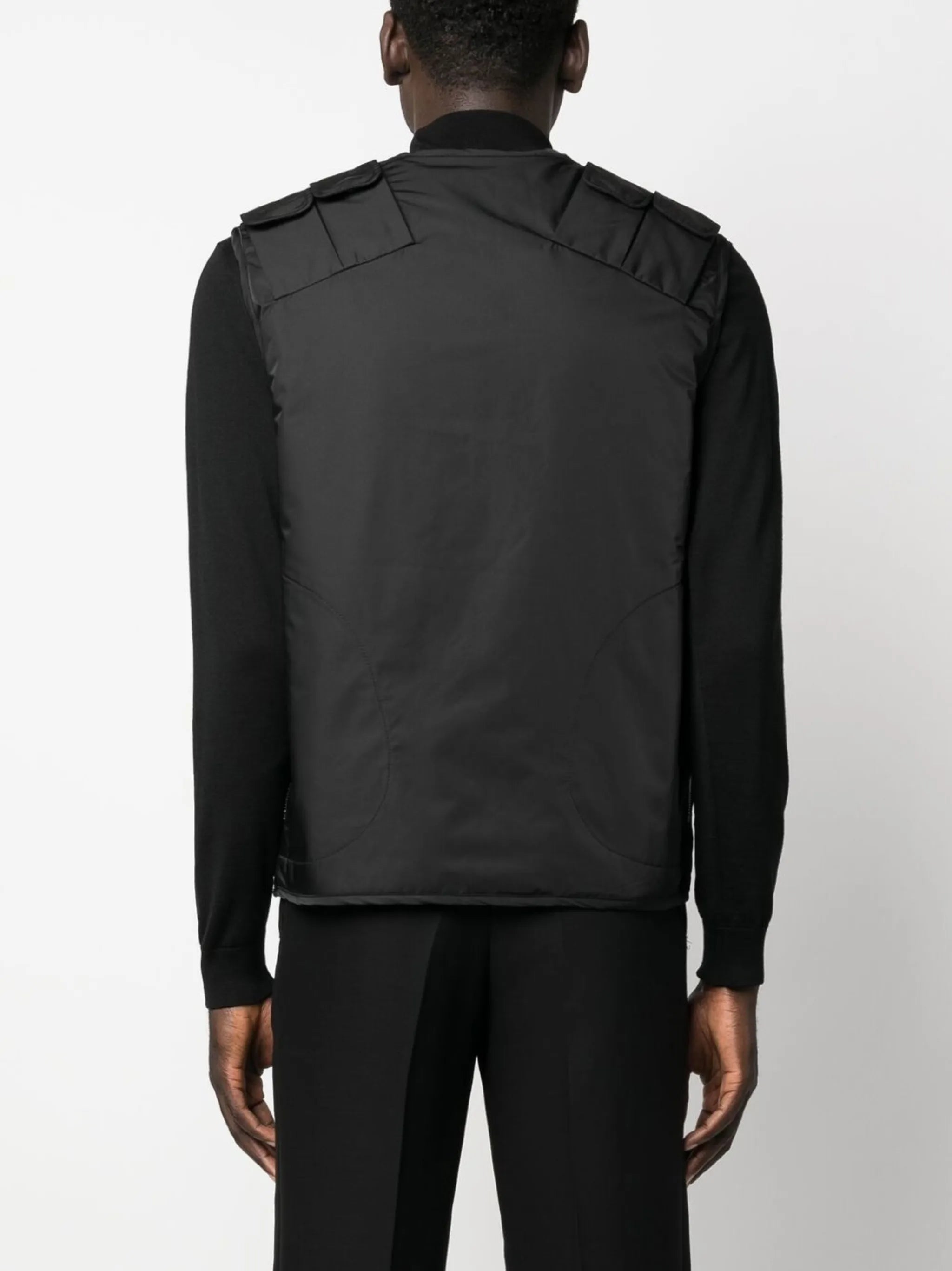 cargo pockets gilet