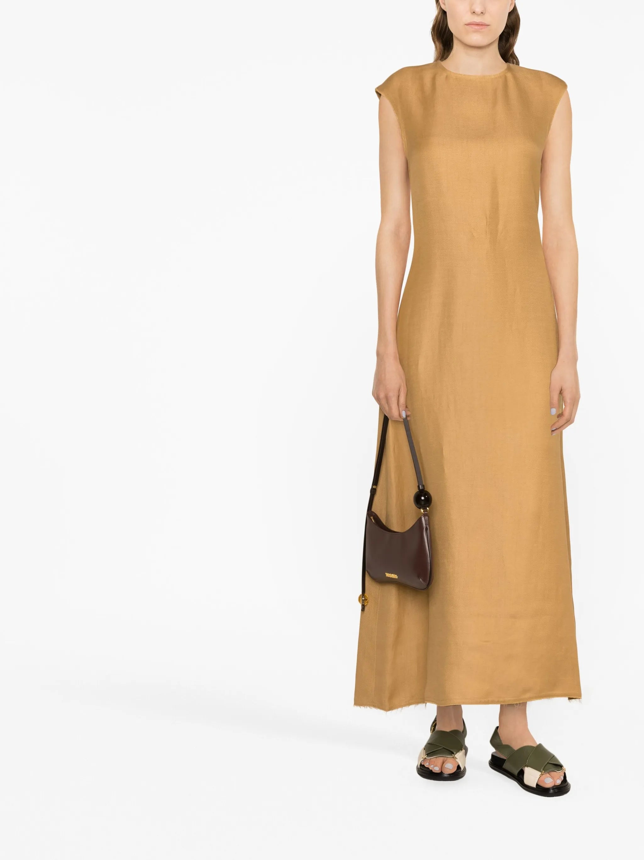 sleeveless long dress