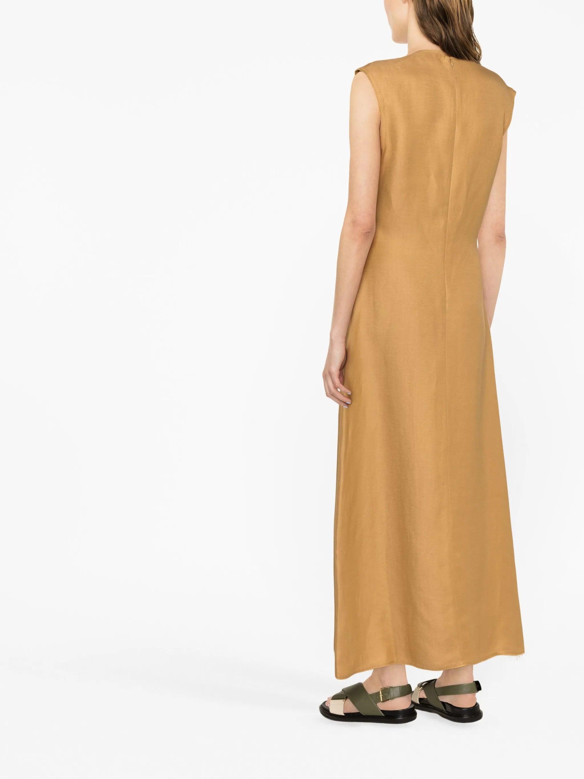 sleeveless long dress