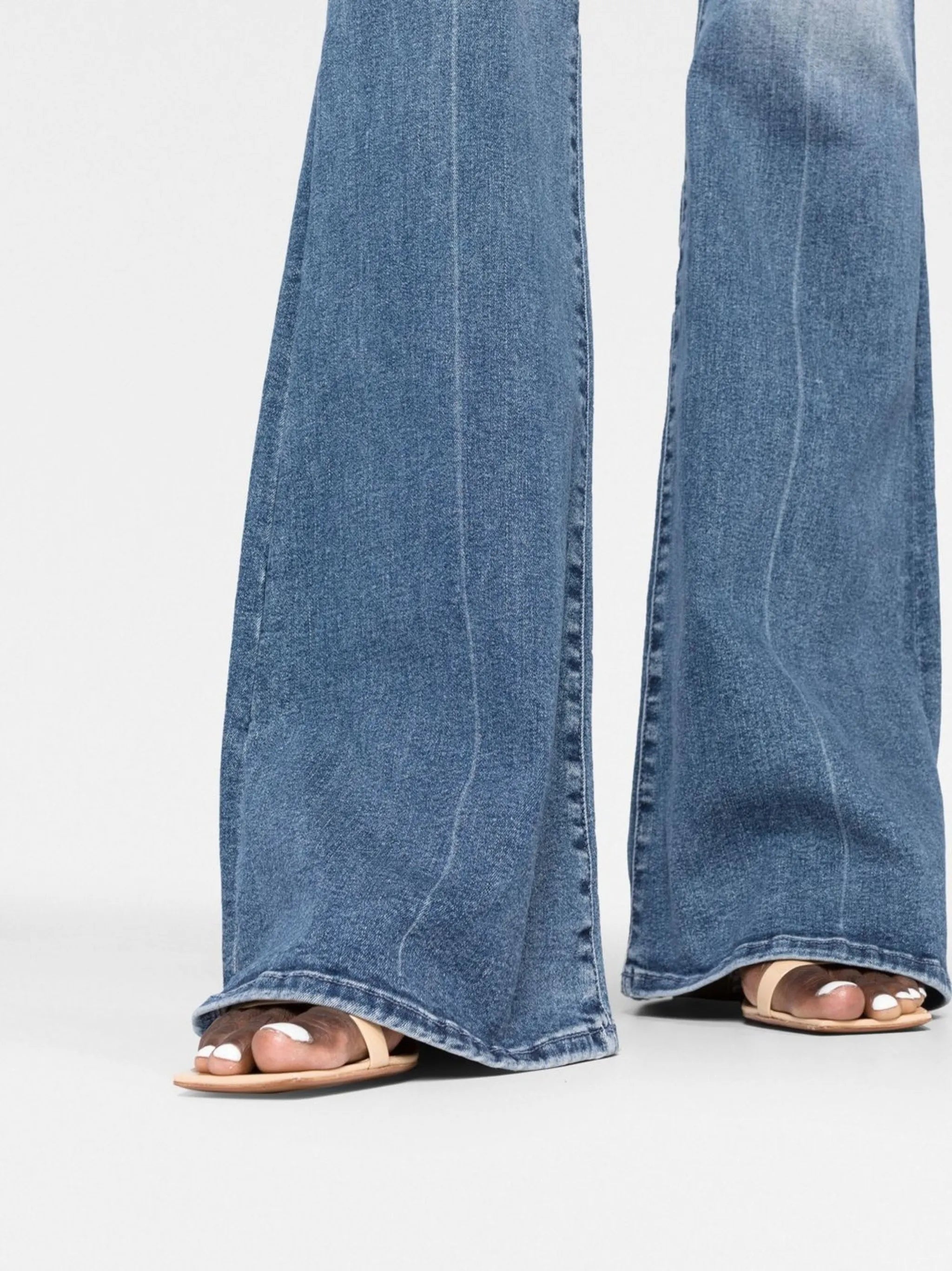 The Super Cruiser high-rise flared jeans