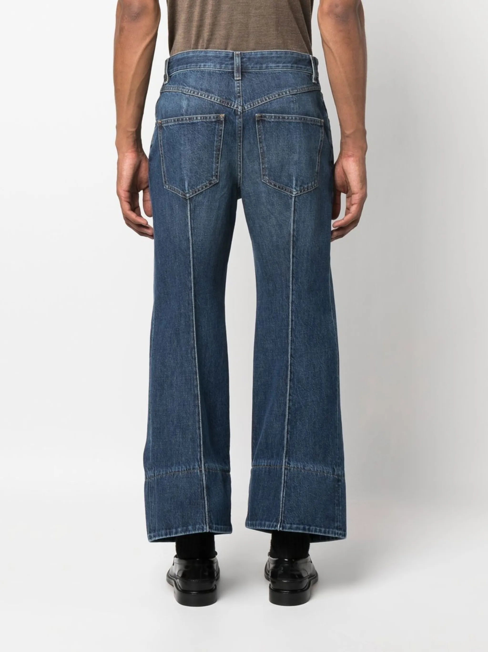 wide-leg cropped jeans