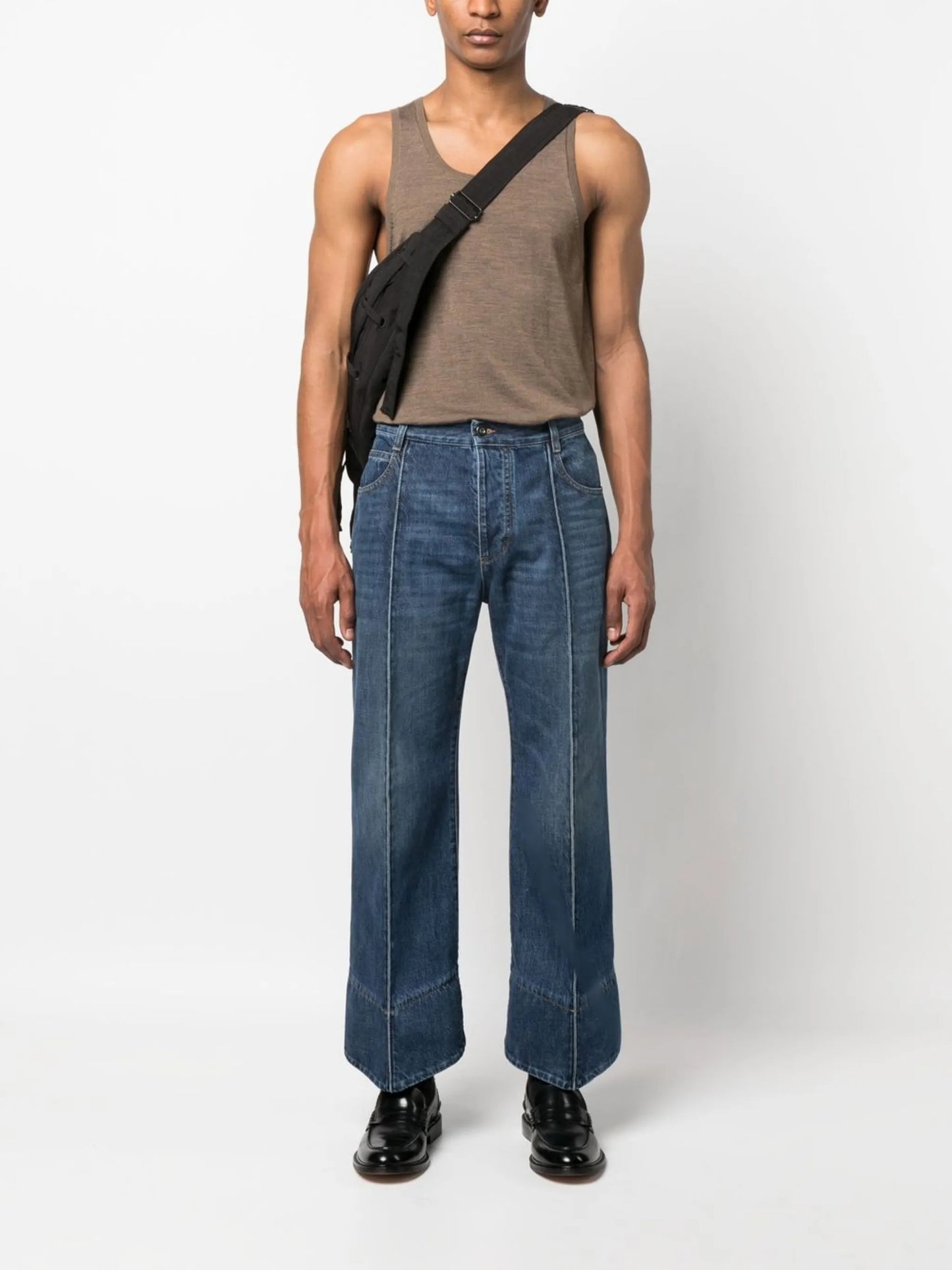 wide-leg cropped jeans