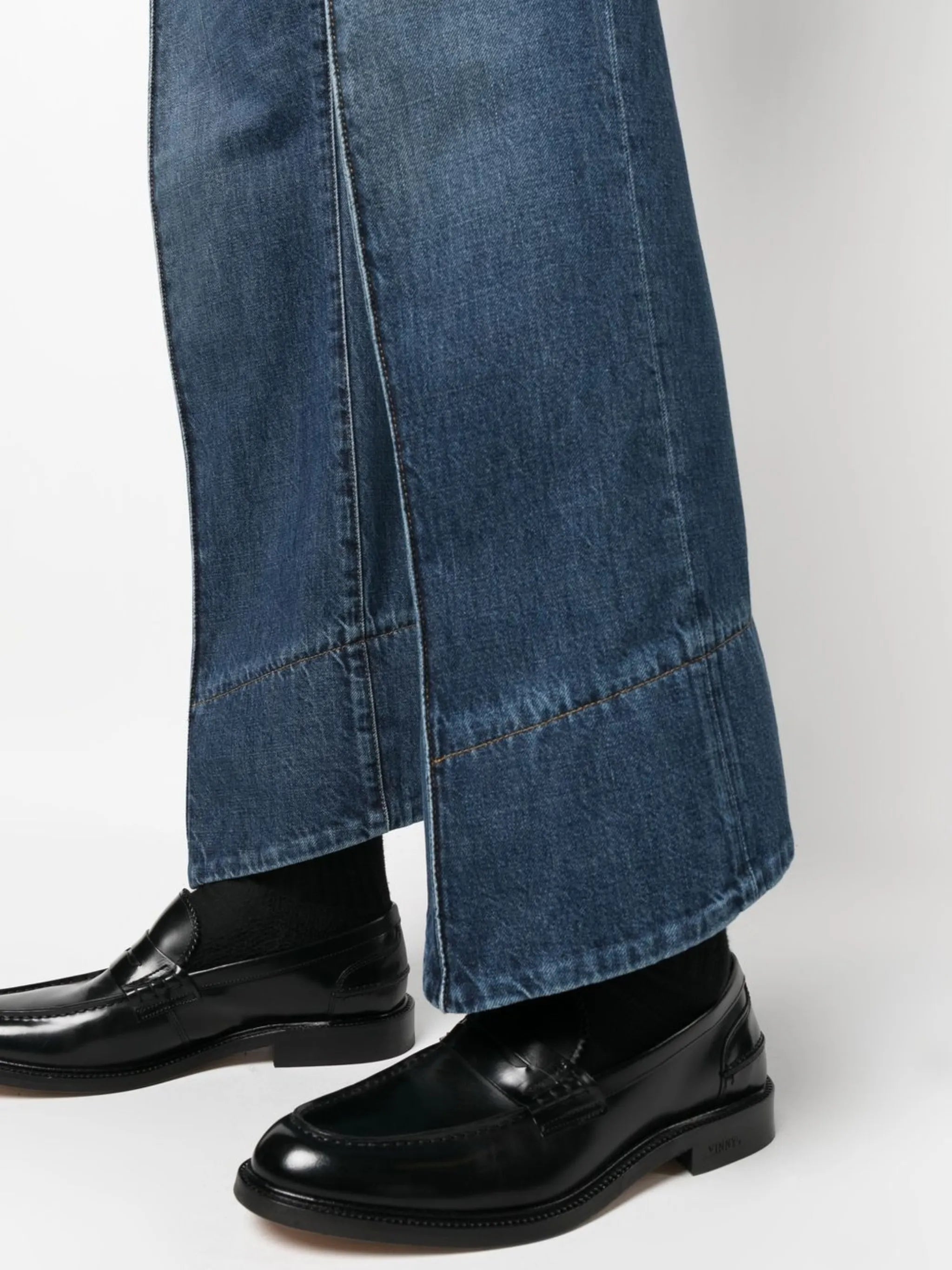 wide-leg cropped jeans