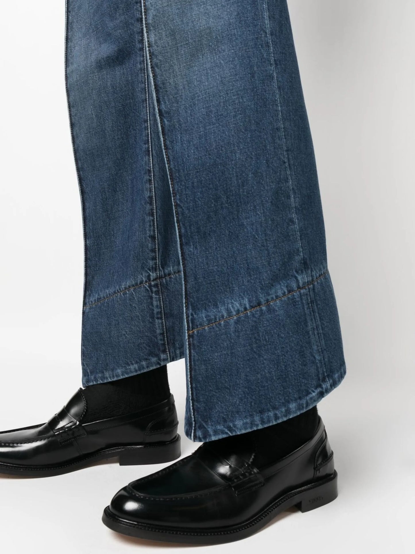 wide-leg cropped jeans