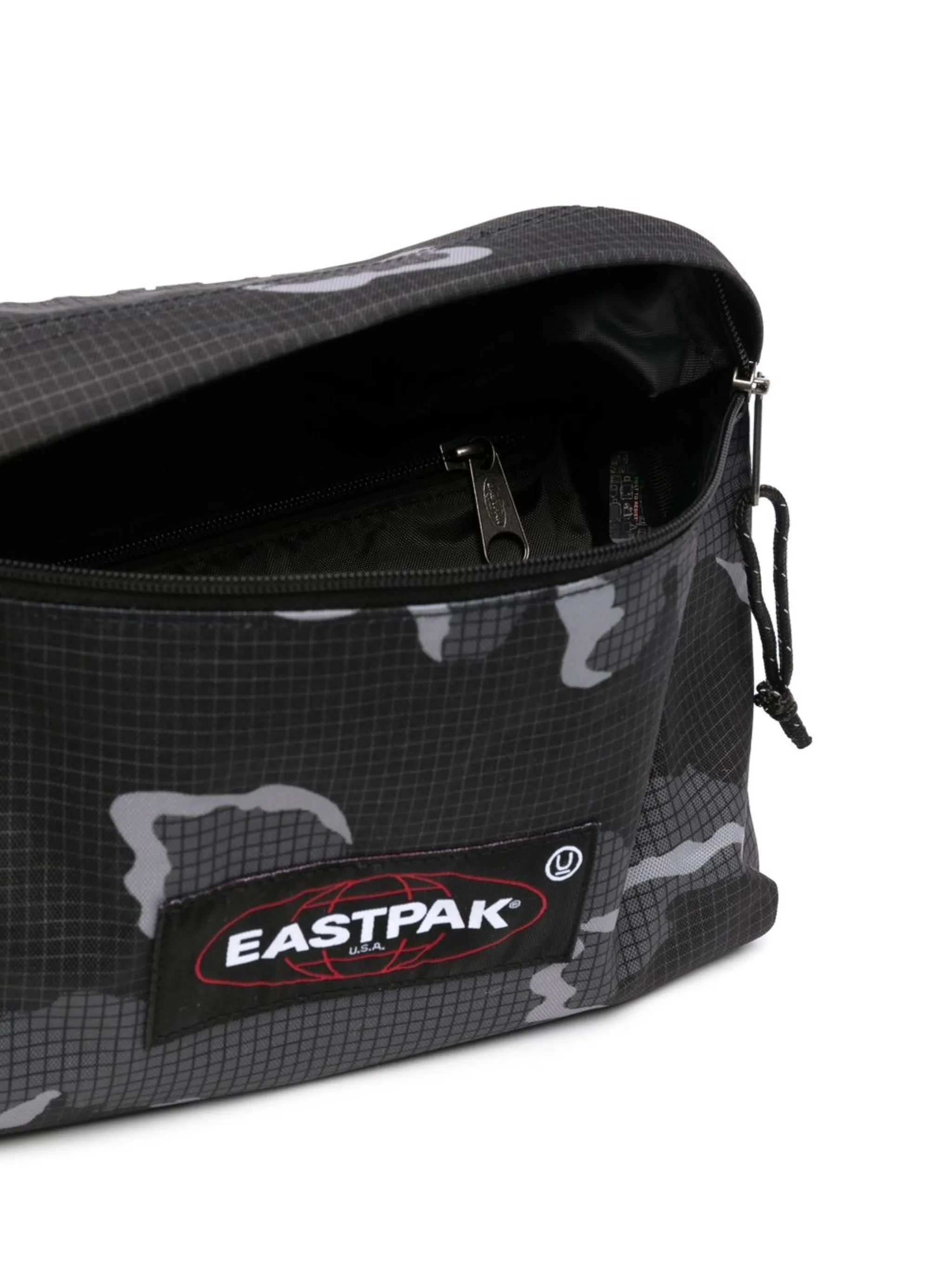 logo-patch shoulder bag