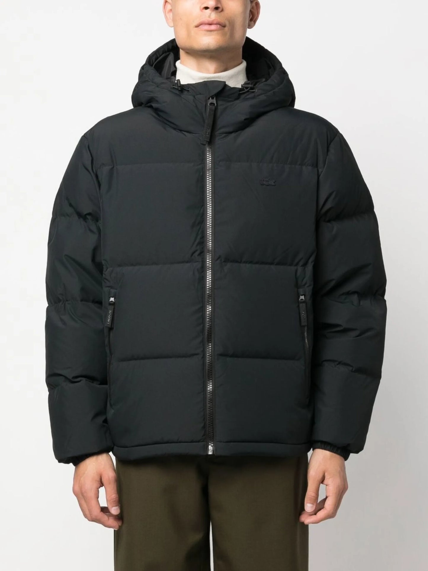 zip-fastening padded jacket