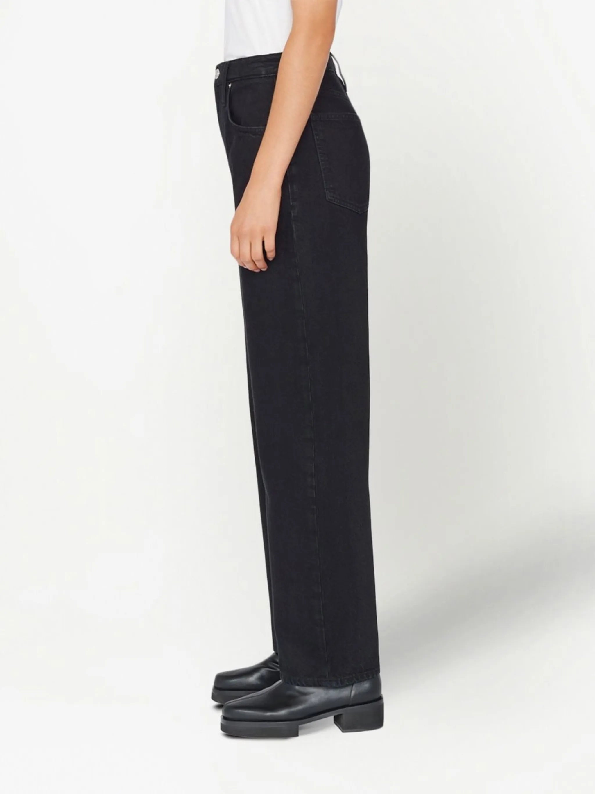 mid-rise tapered jeans