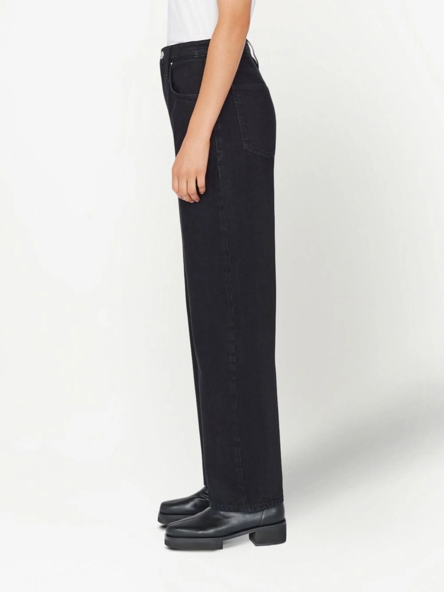 mid-rise tapered jeans
