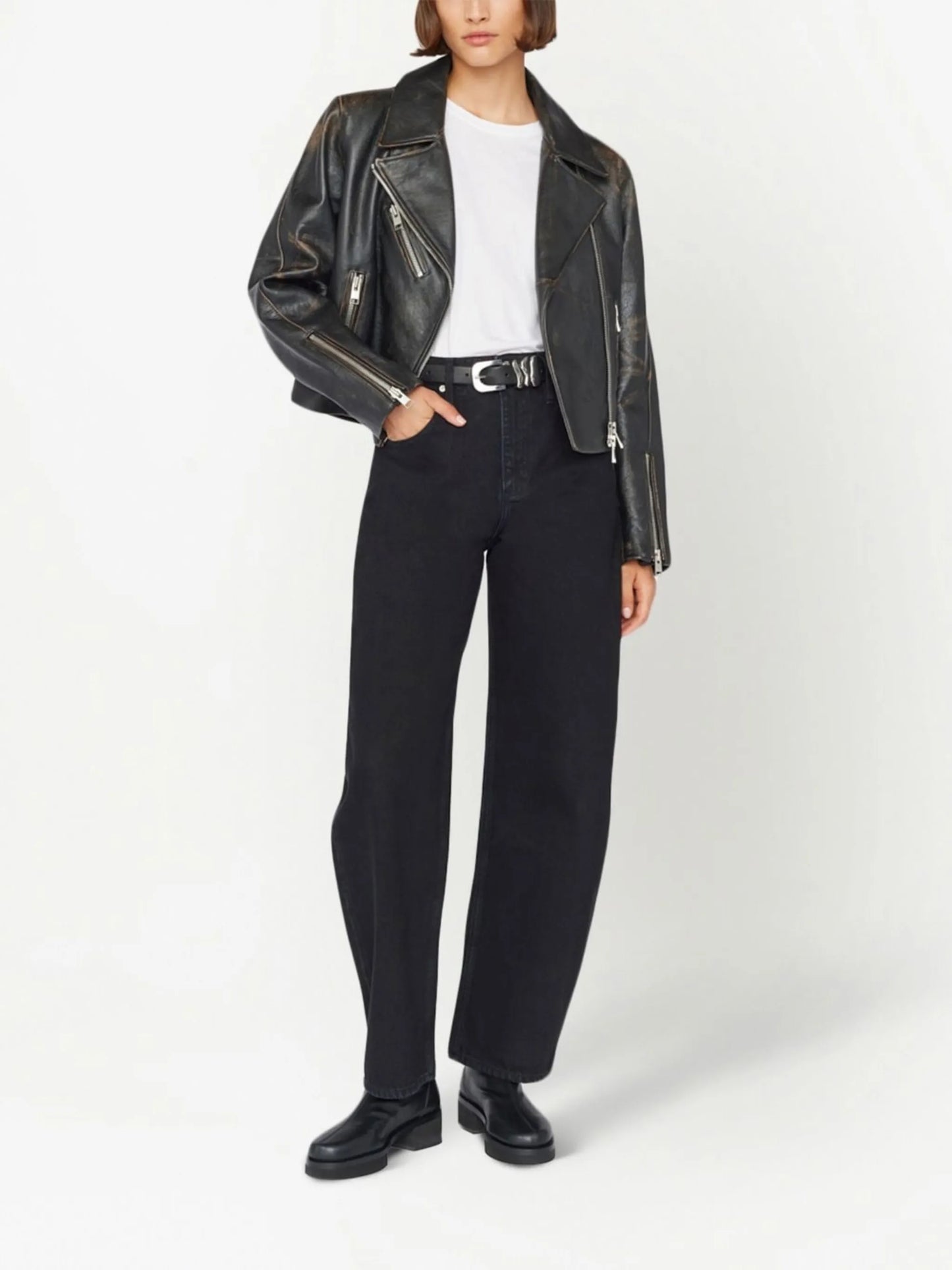 mid-rise tapered jeans