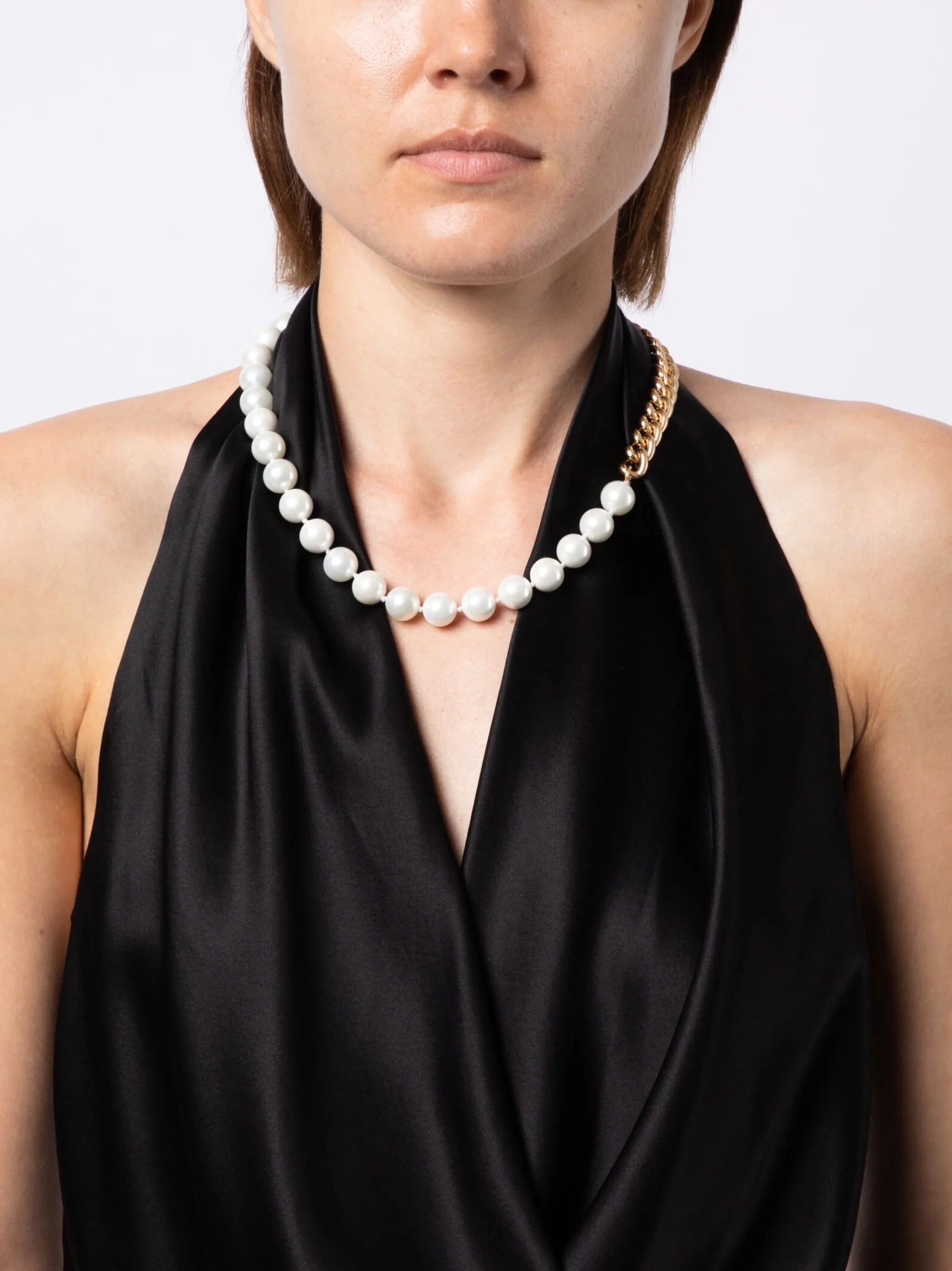 pearl-detail necklace