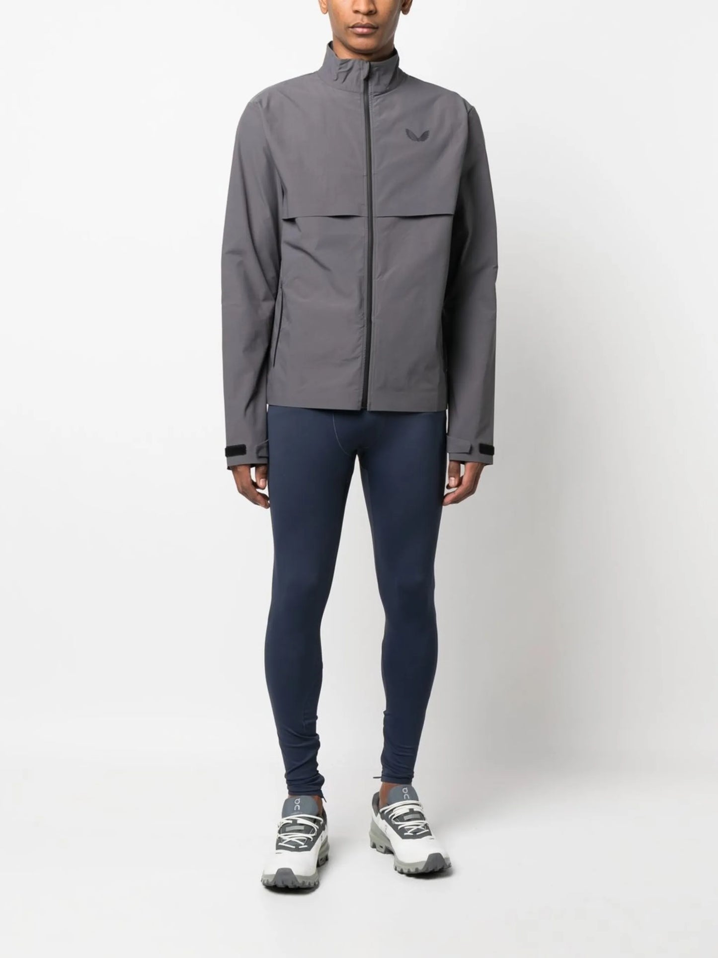 Flyweight zip sports jackt
