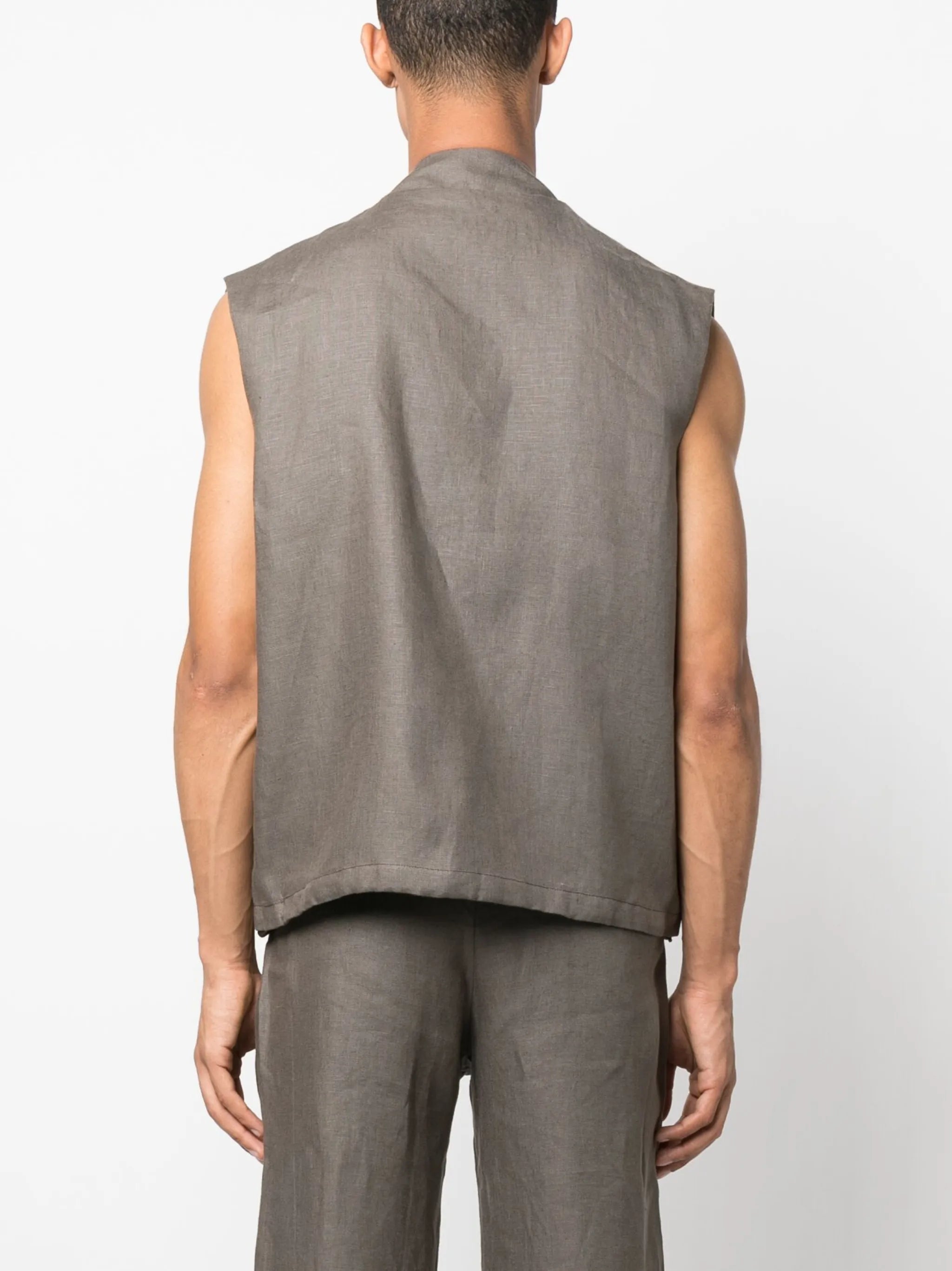 band-collar zip-up gilet