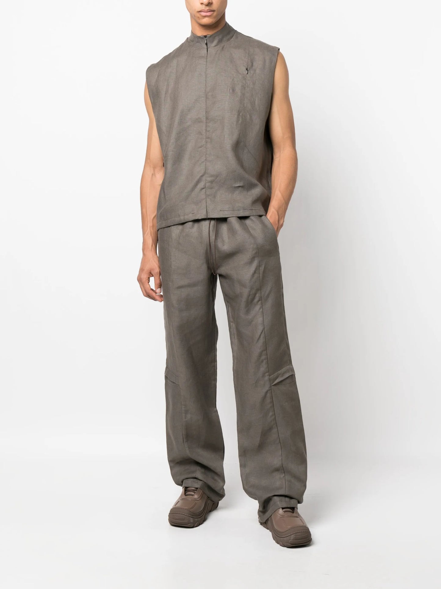 band-collar zip-up gilet
