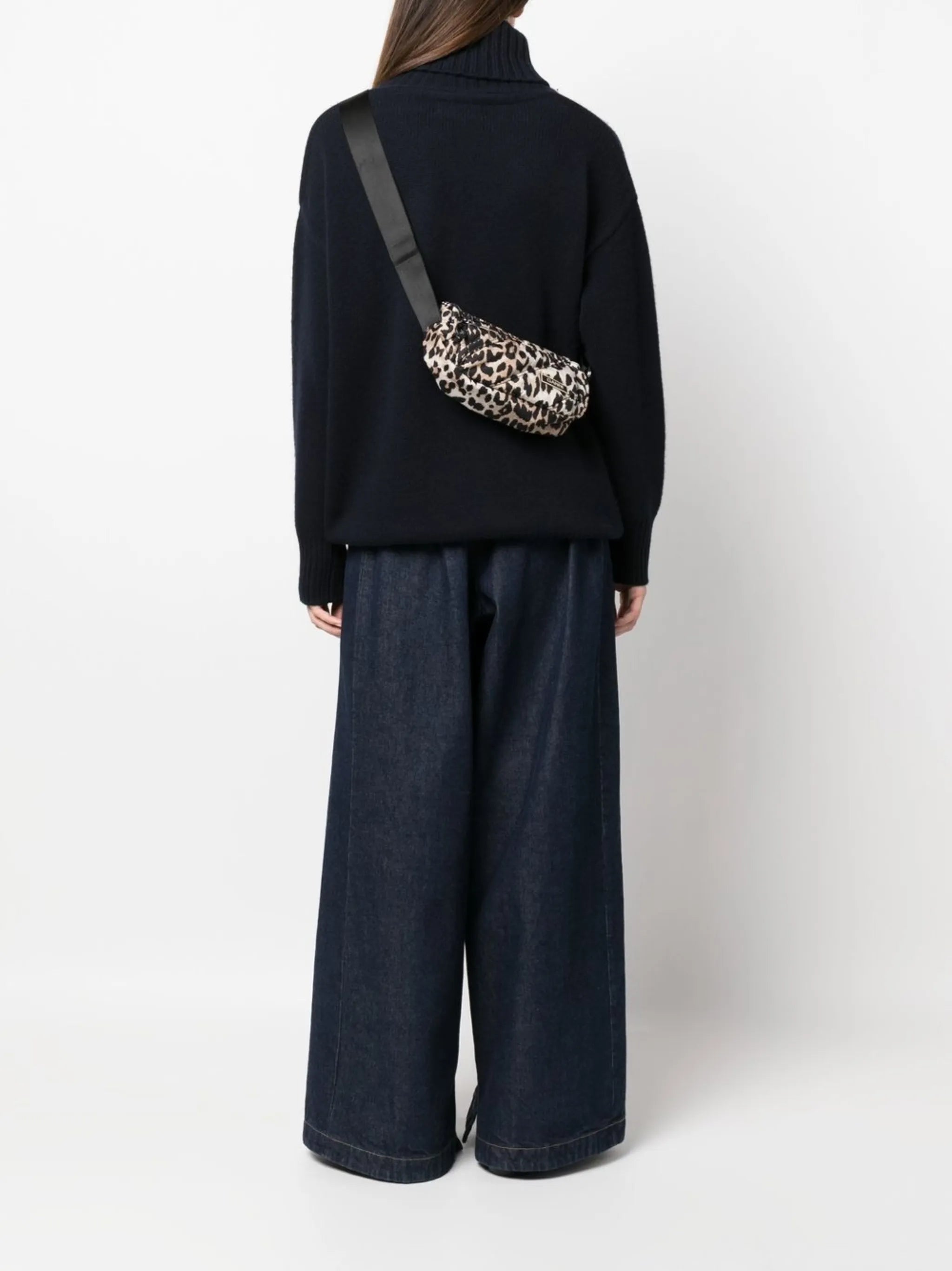 quilted leopard-print bag
