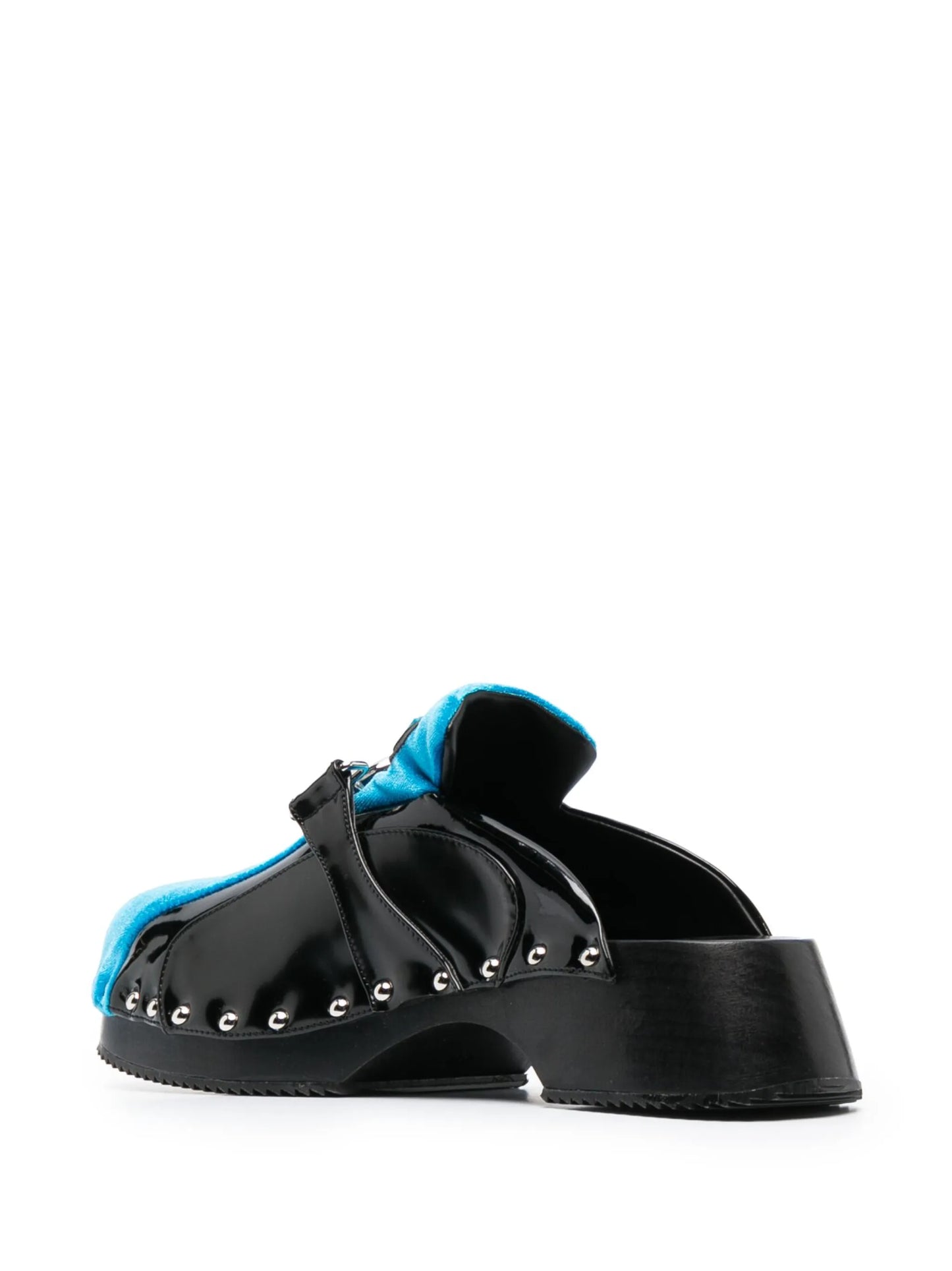 Beetle trainer clogs