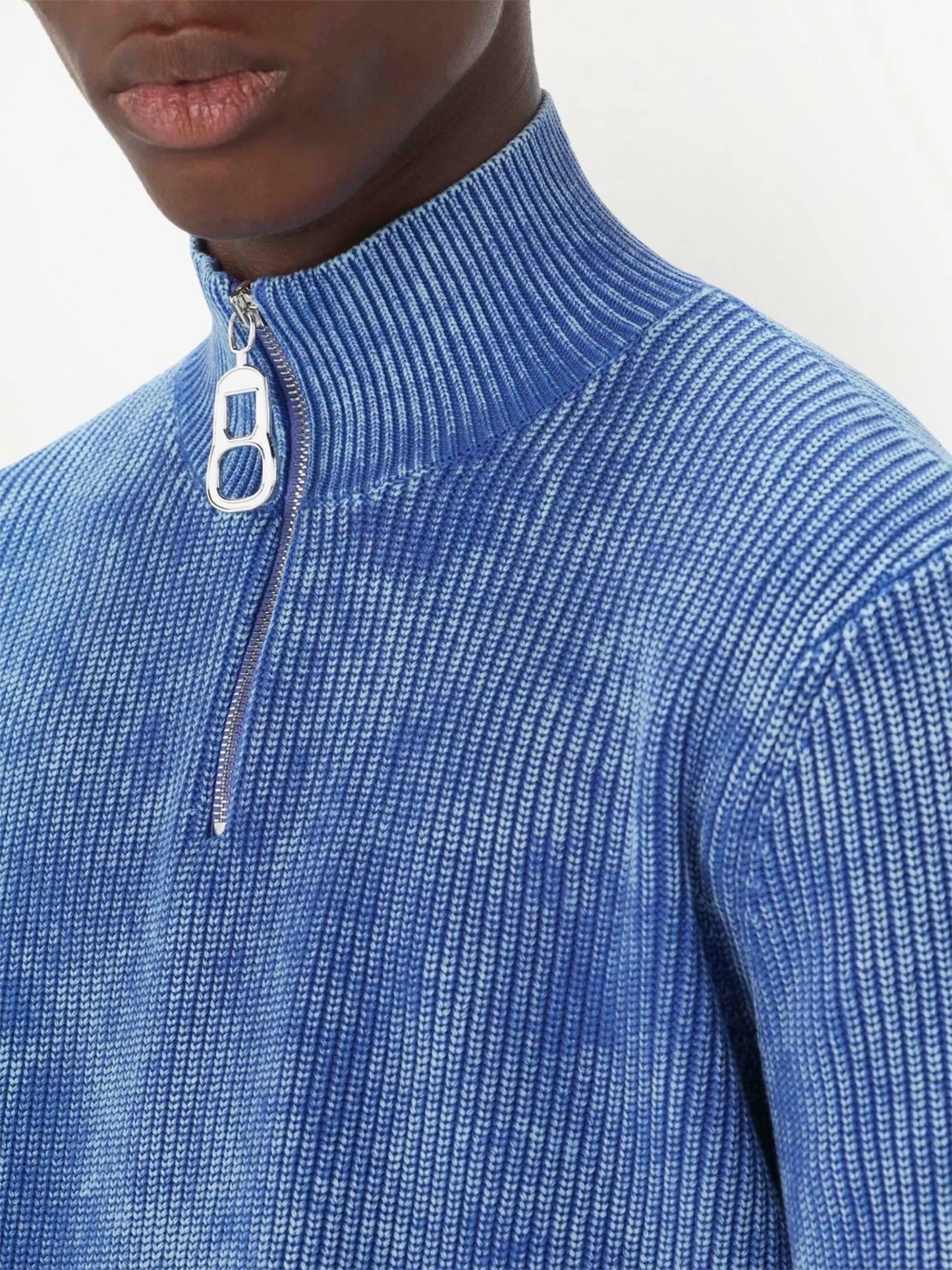 long-sleeve zip-fastening jumper