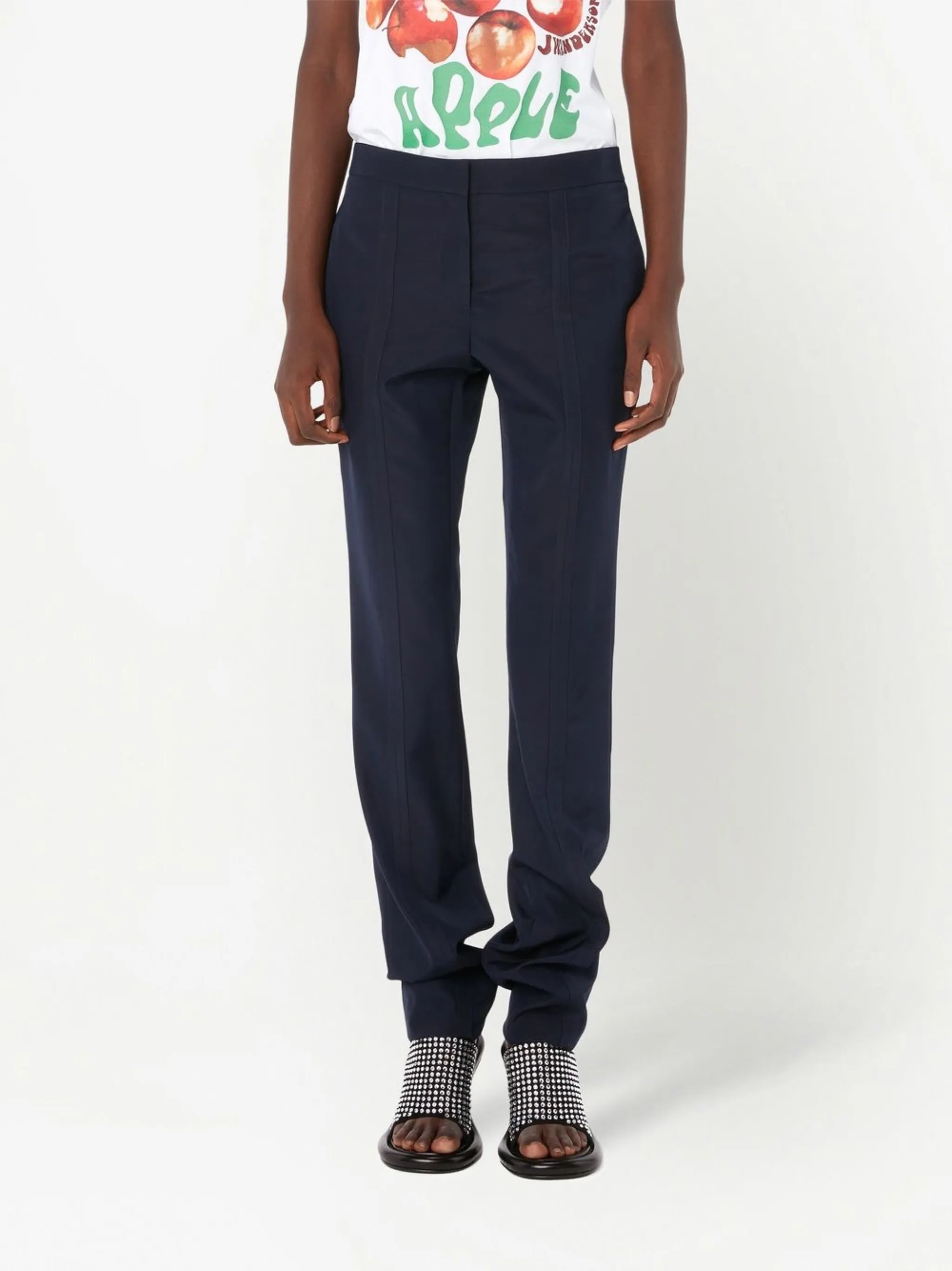 slim-fitstraight-leg trousers
