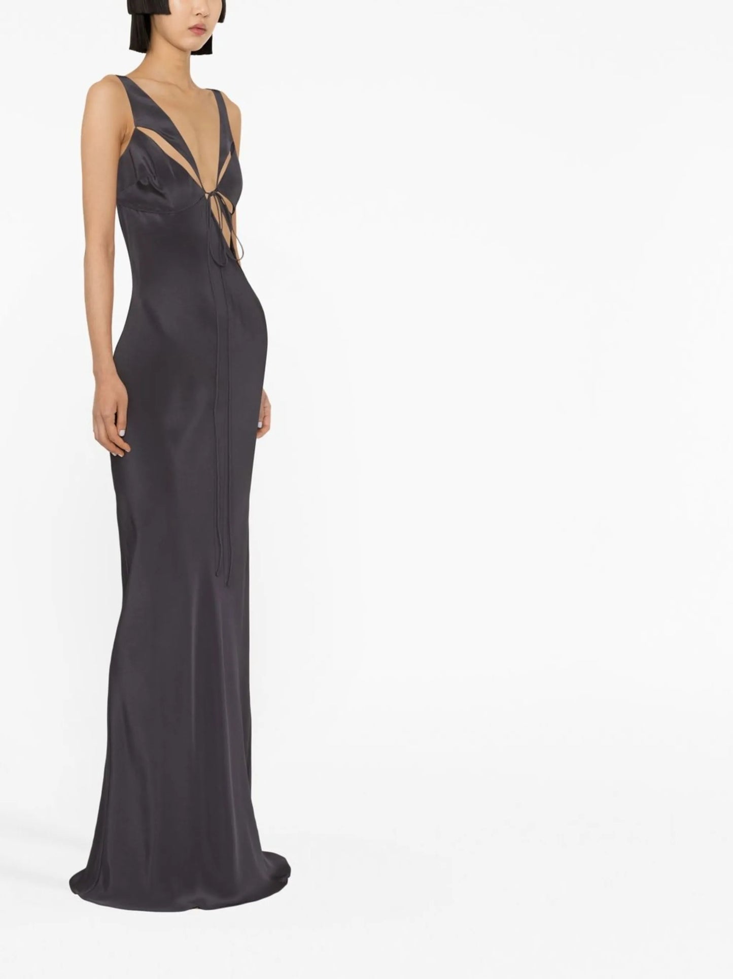 V-neck sleeveless dress