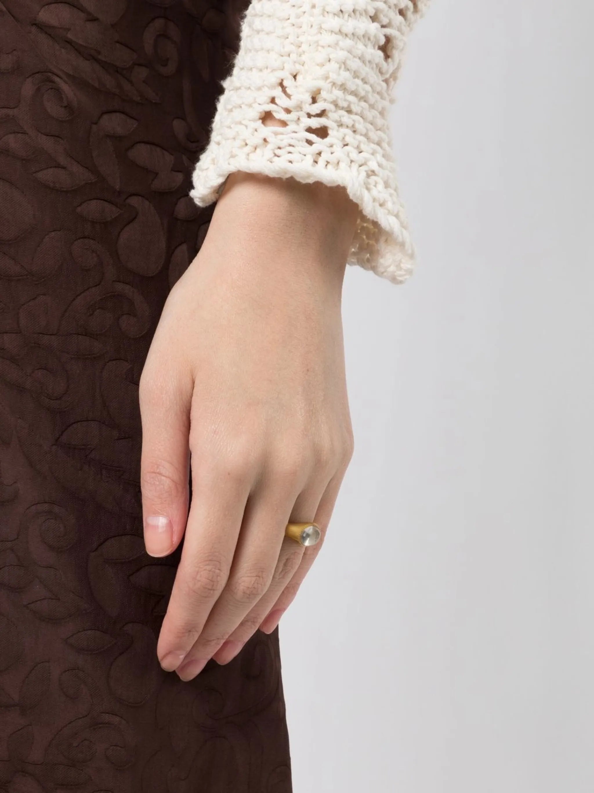 22kt yellow gold Roz moonstone ring