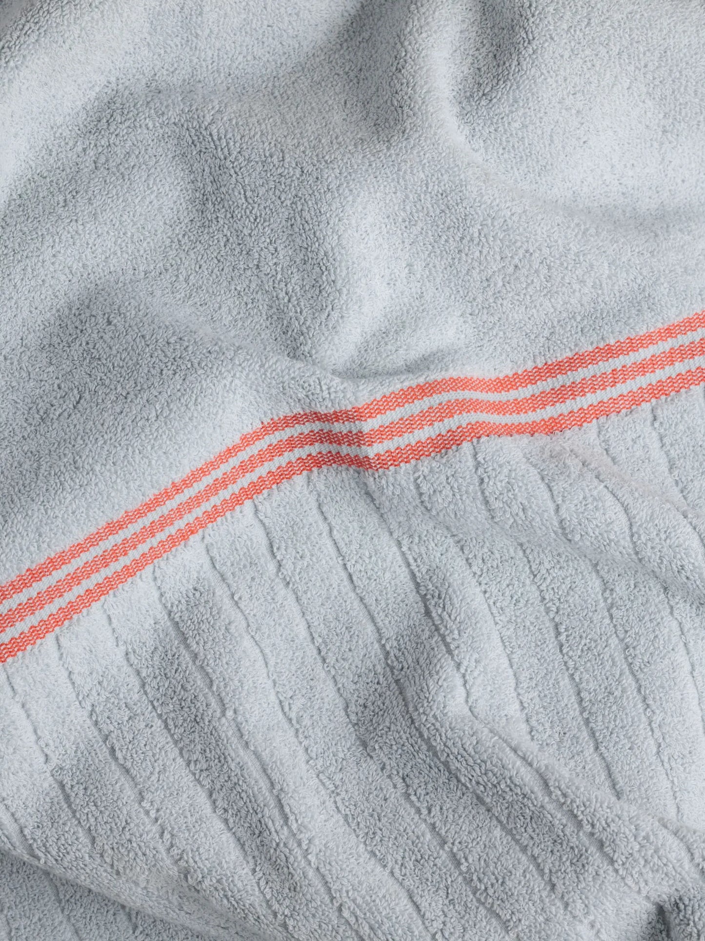 checkerboard-print organic cotton towel set