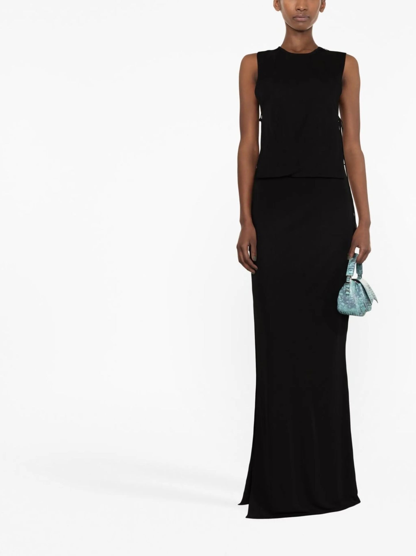 round-neck sleeveless dress