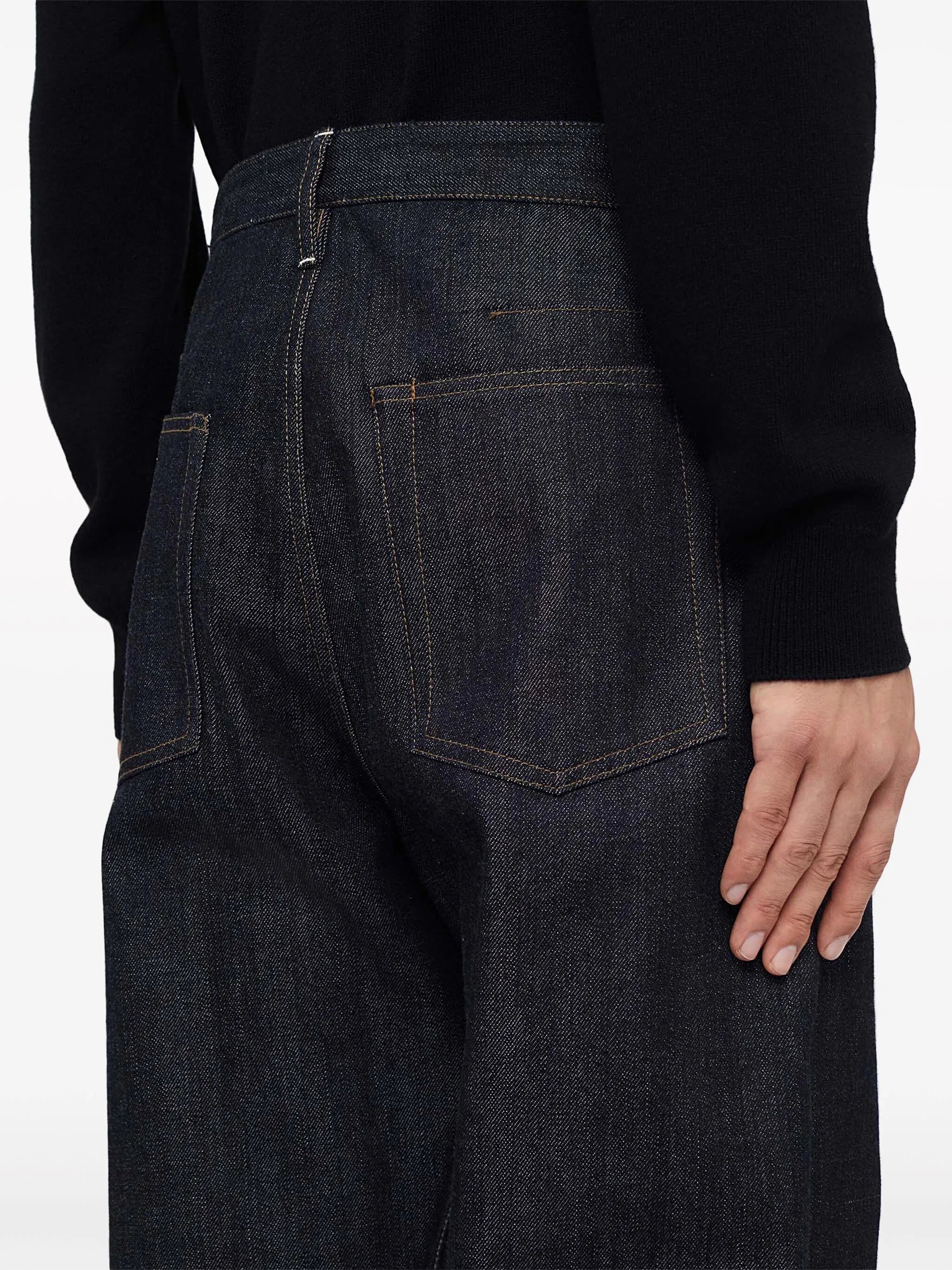 loose-cut five-pocket jeans