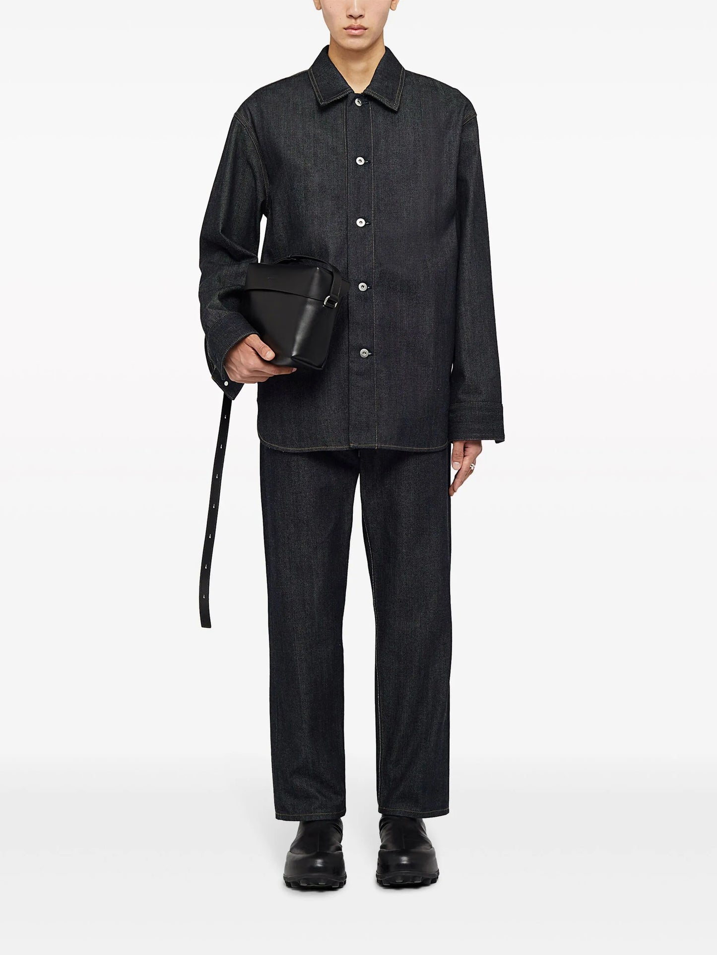 loose-cut five-pocket jeans